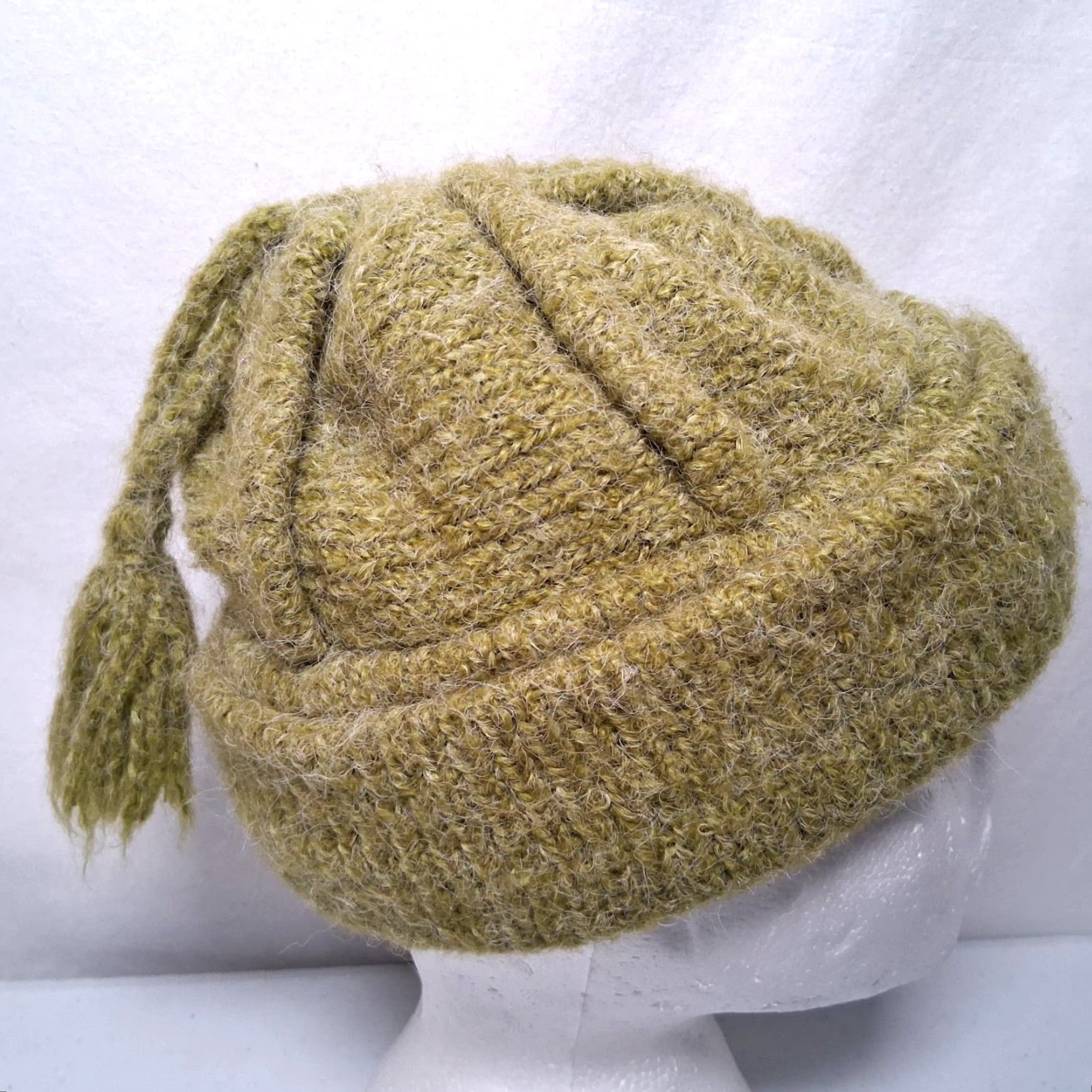 CO VINTAGE Peruvian Trading Co Knit Hat Green Tassel Winter Beanie Hippie Boho Women One Size Green Tassled Beanie Boho Hippie Winter Size ONE SIZE - 2 Thumbnail
