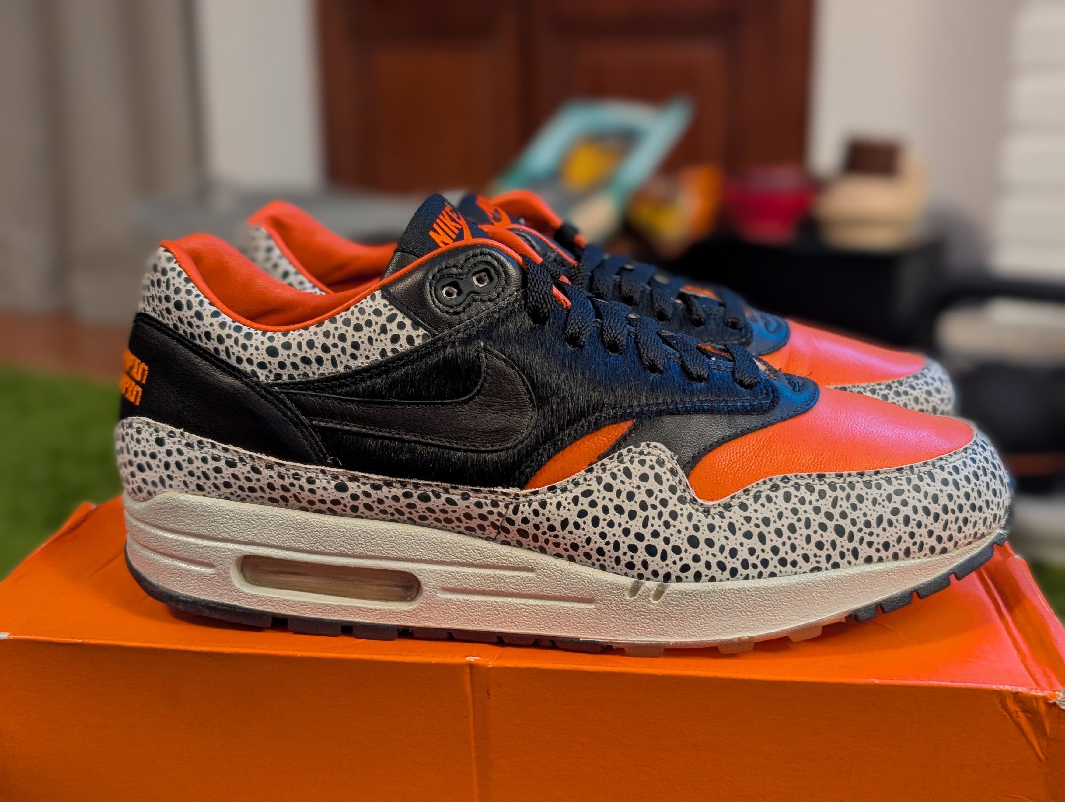 Nike Nike Air Max 1 Supreme QK Safari Size 10.5 Size US 10.5 / EU 43-44 - 2 Thumbnail