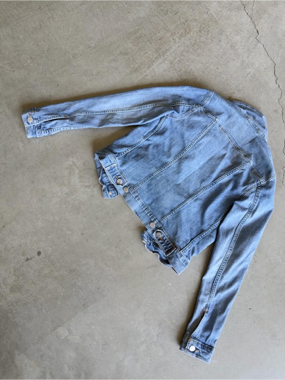 Levi's Levi’s / Original Trucker Denim Jacket / XS Light Wash Size XS / US 0-2 / IT 36-38 - 10 Thumbnail