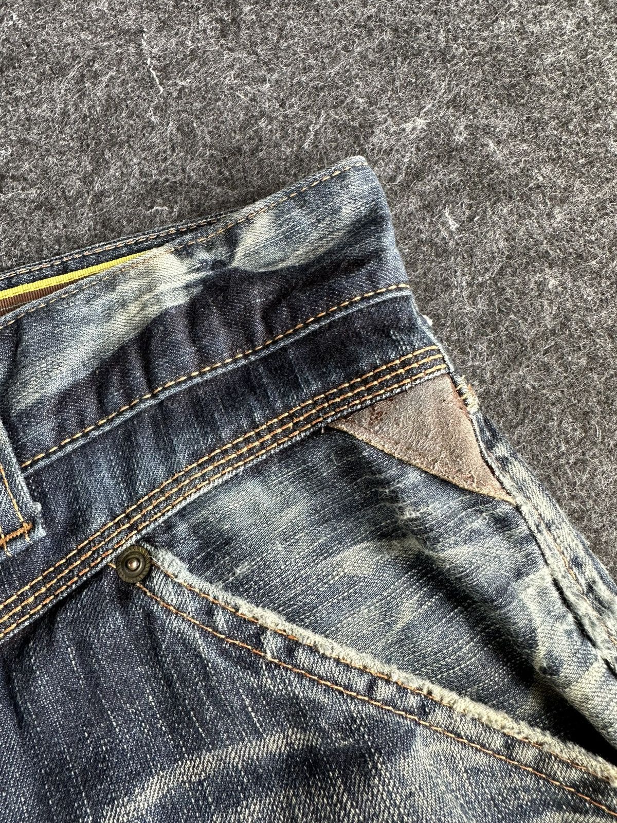 Edwin Vintage Edwin 503 Bluetrip Faded Washed Denim 32x34 D432 Size US 32 / EU 48 - 16 Thumbnail