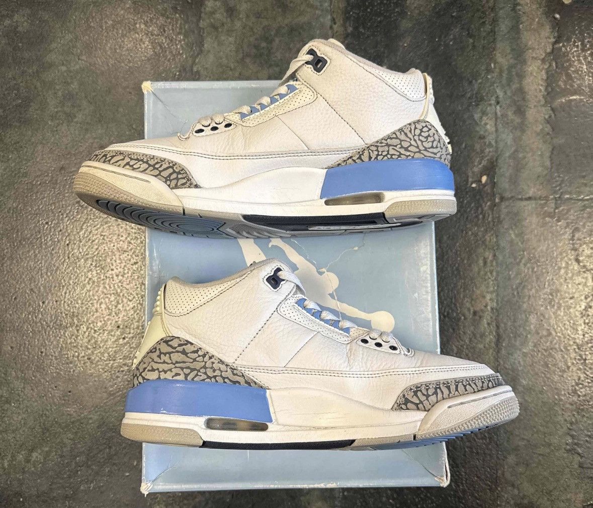 Jordan Brand Jordan 3 UNC Size US 8.5 / EU 41-42 - 2 Thumbnail
