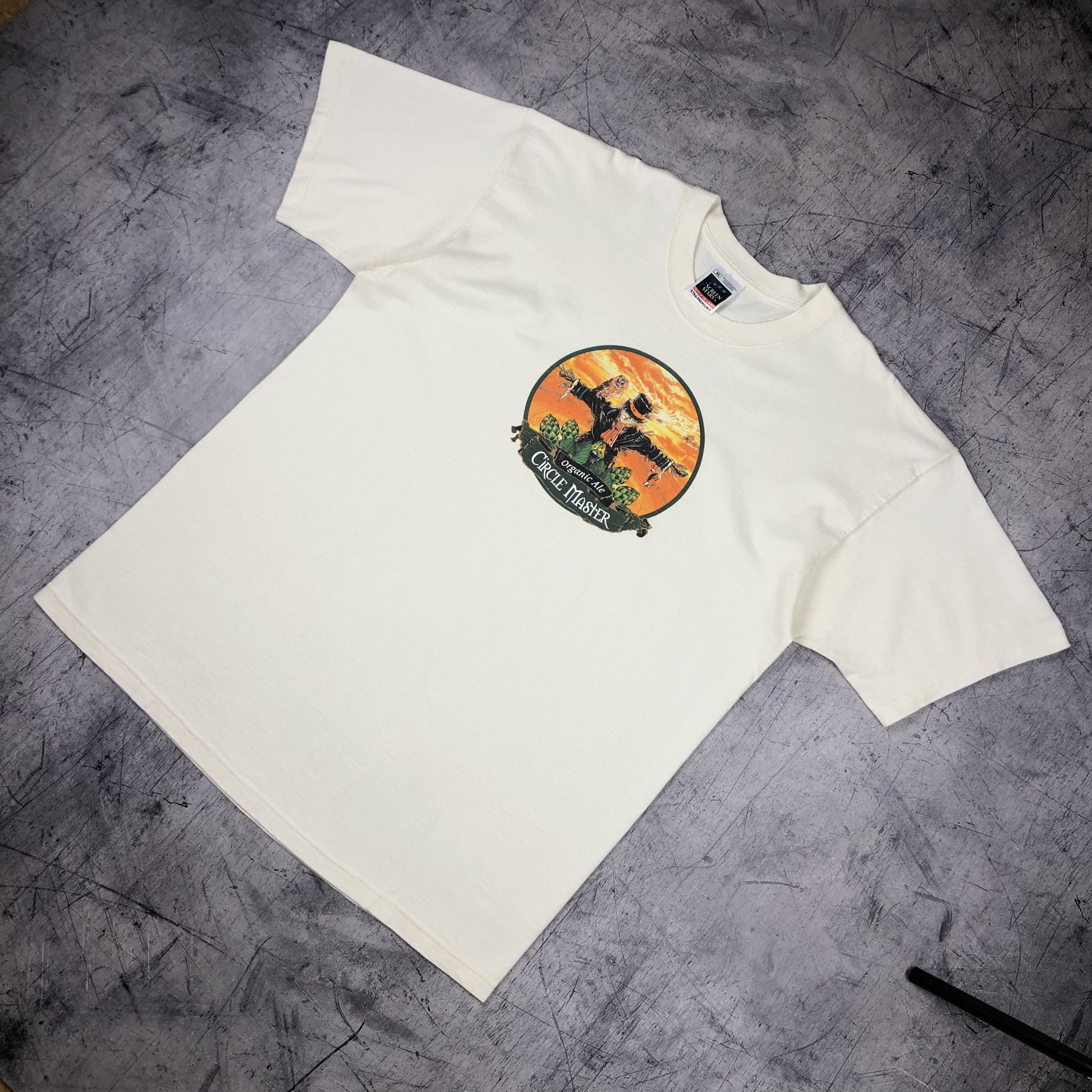 Vintage 90s Scarecrow Art Organic Ale Circle Master Tee Size US XL / EU 56 / 4 - 3 Thumbnail