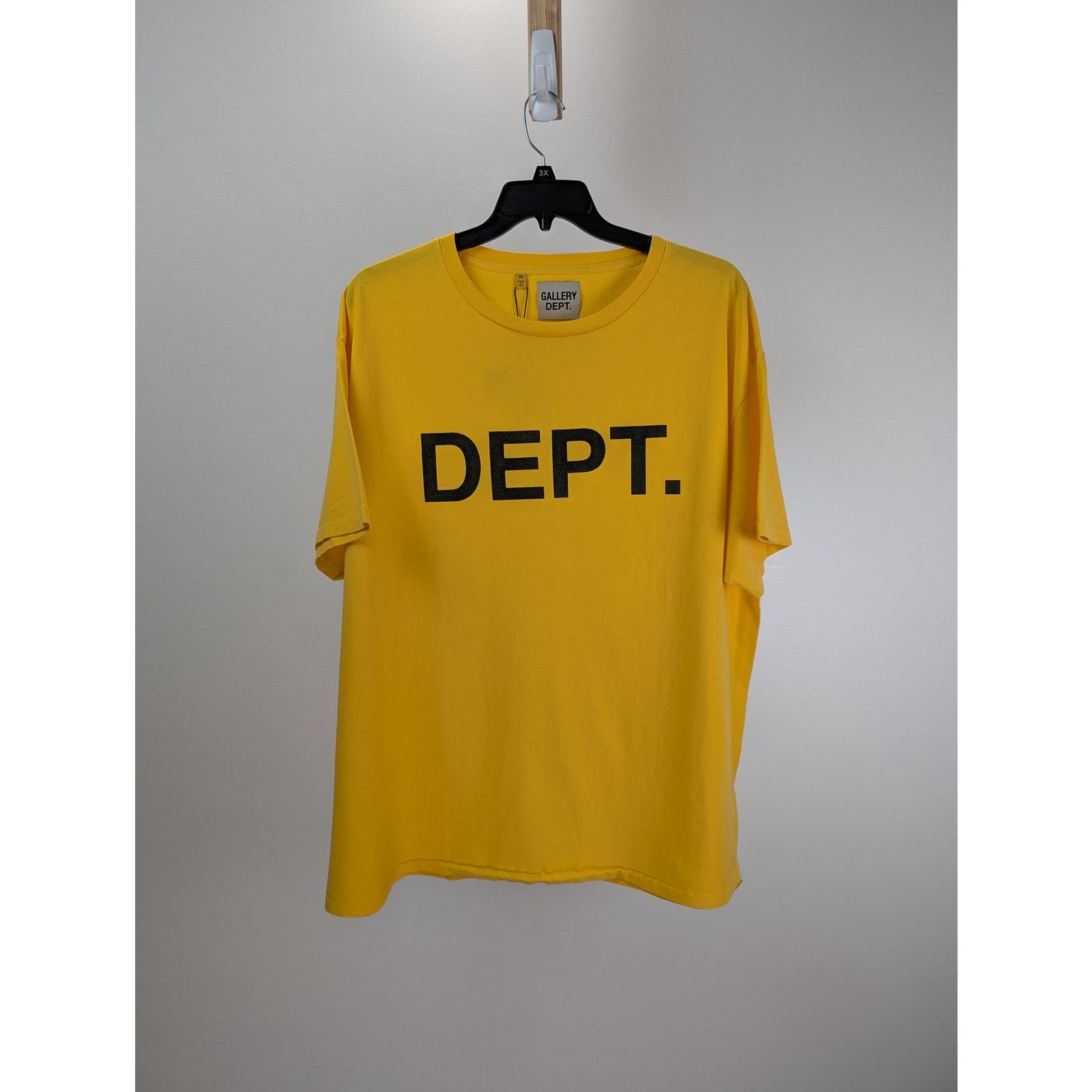 Gallery Dept. o1rshd1 Dept Standard Tee T-Shirt in Yellow Size US XL / EU 56 / 4 - 1 Thumbnail
