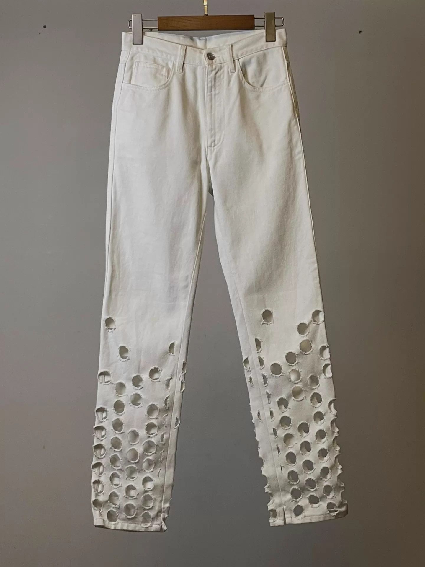 Maison Margiela Maison Margiela SS2020 WL Polka Dot Distressed Jeans Size 25" / US 0 / IT 36 - 1 Thumbnail