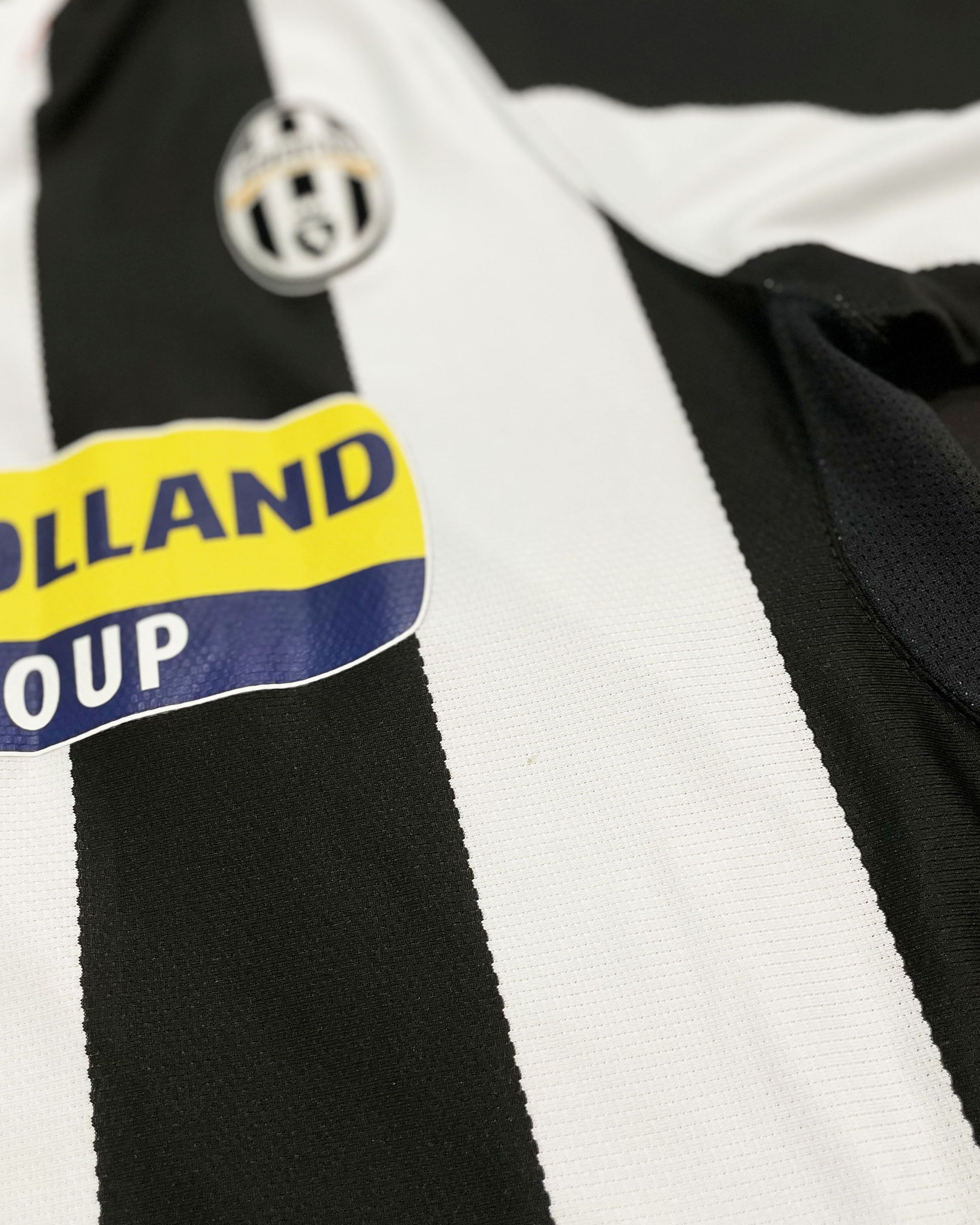 Nike Juventus Home Kit 2007 2008 Size US M / EU 48-50 / 2 - 6 Thumbnail