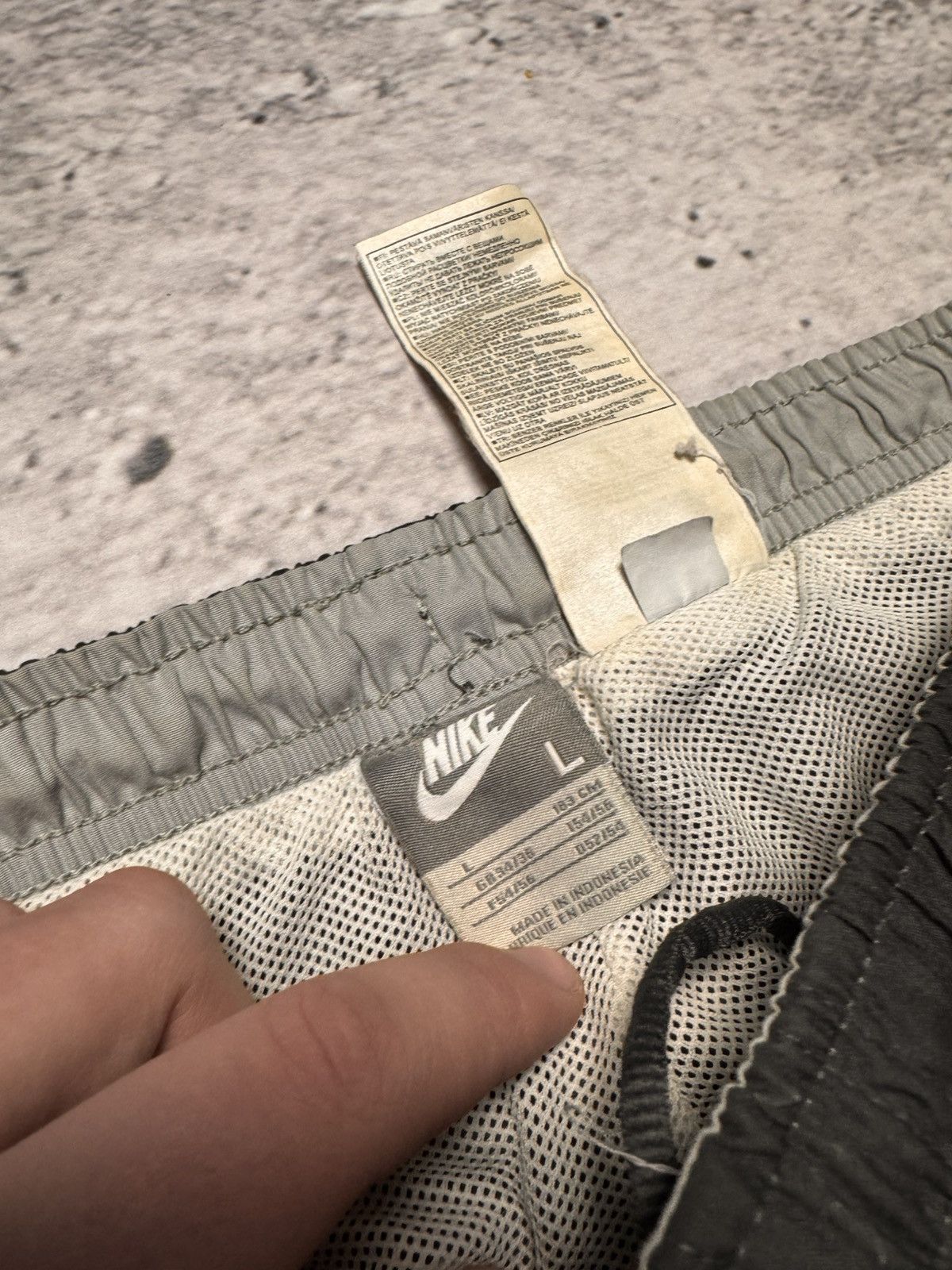 Nike × Vintage NIKE VINTAGE BASIC LOGO OVERSIZE BAGGY PANTS Size US 34 / EU 50 - 4 Thumbnail