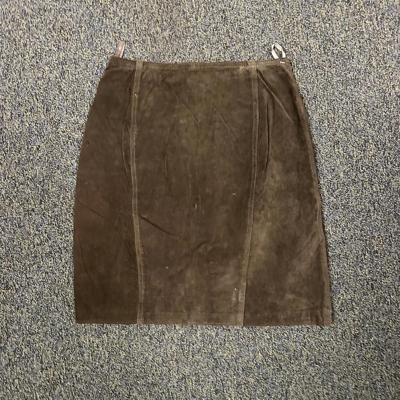Designer Vintage Brandon Thomas Suede Leather Brown Mini Skirt Size 30" / US 8 / IT 44 - 1 Thumbnail
