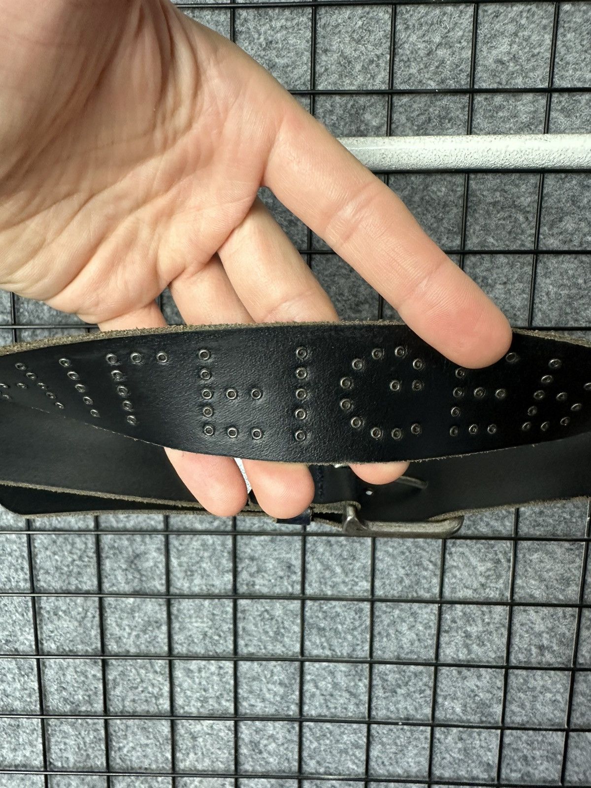 Tommy Hilfiger Tommy Hilfiger Genuine Leather Logo Studded Belt Size OS Size ONE SIZE - 6 Thumbnail