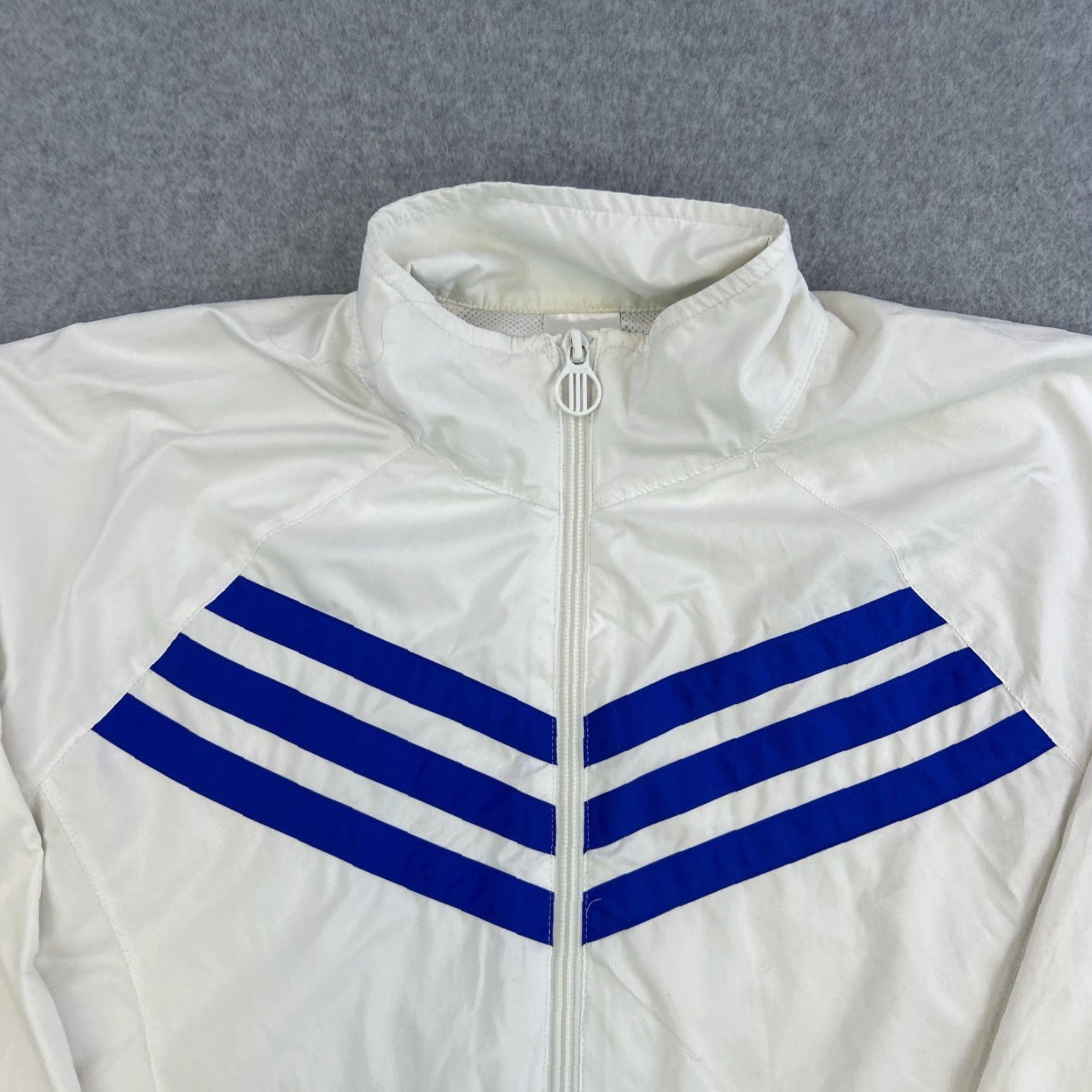 Adidas Adidas Jacket Womens Medium White Blue Full Zip High Neck Windbreaker Track Jacket Women M White Blue Full Zip Windbreaker Track Size M / US 6-8 / IT 42-44 - 4 Thumbnail