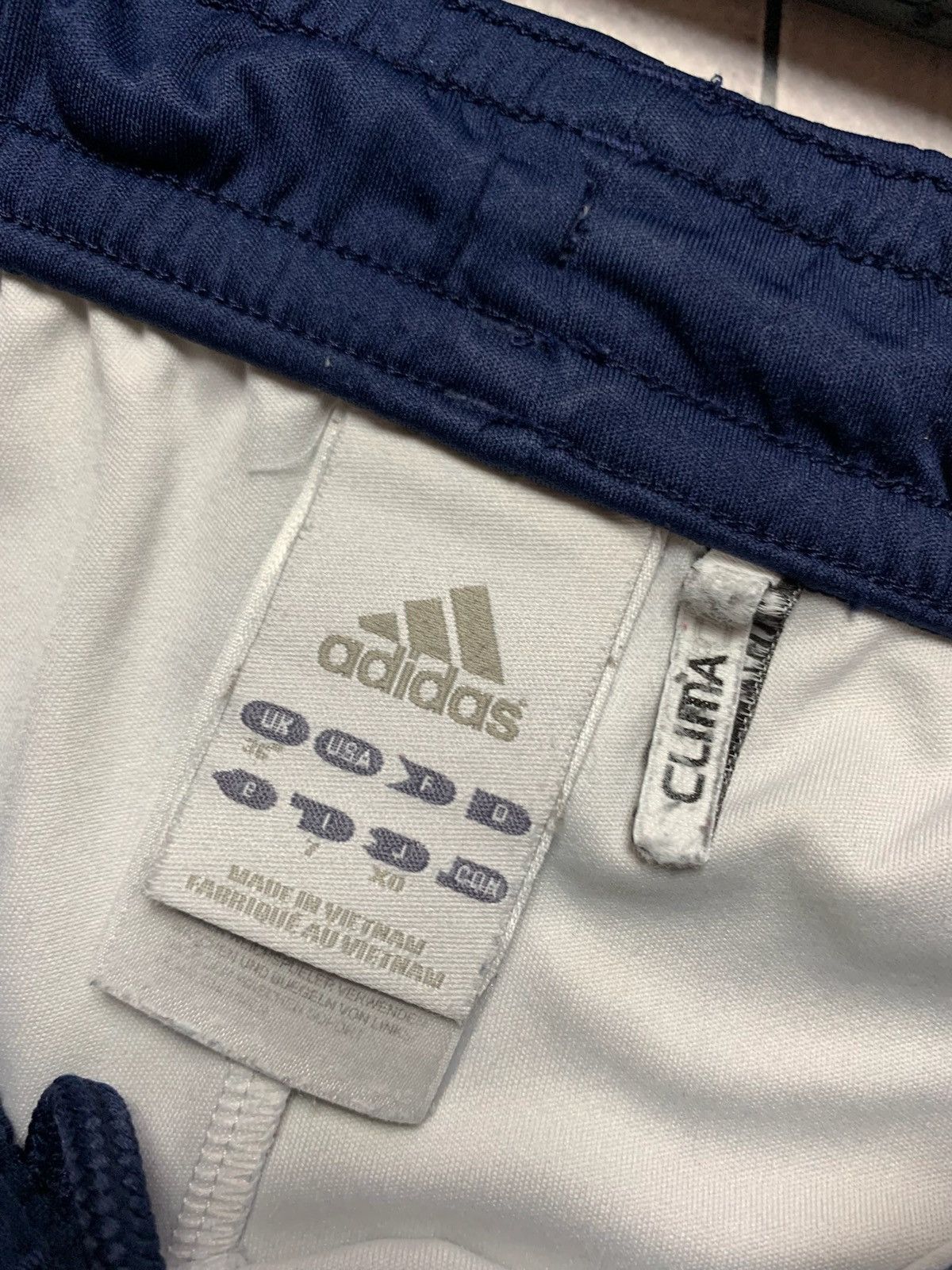 Other Adidas Scotland soccer shorts Size L-XL (36) Size US 36 / EU 52 - 5 Thumbnail