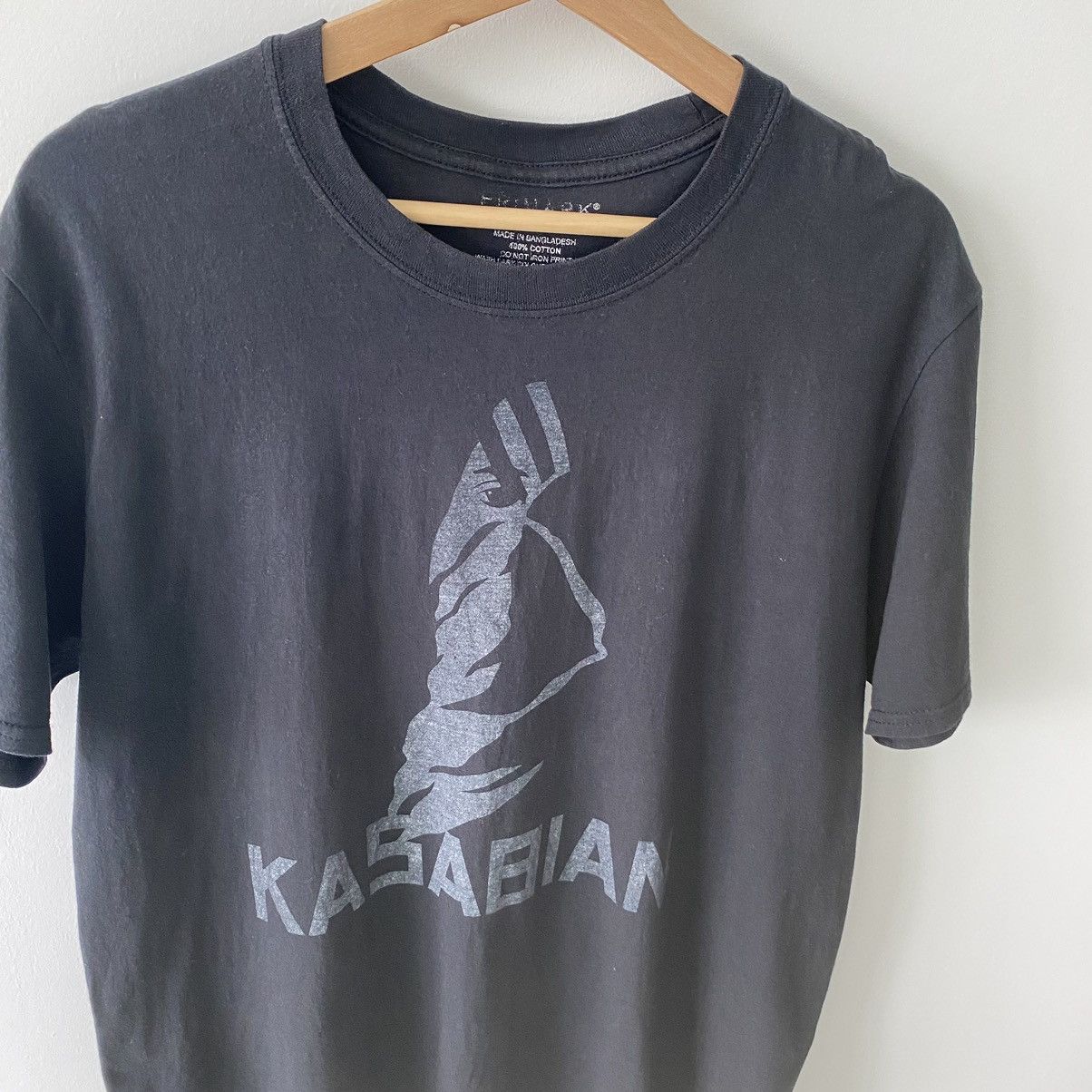 Band Tees Faded Kasabian Alternative English Rock Band ERD GRUNGE TEE Size US L / EU 52-54 / 3 - 2 Thumbnail