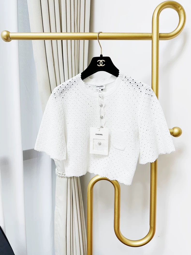 Chanel Chanel White Knit Short Sleeve Top - dmc Size US S / EU 44-46 / 1 - 1 Thumbnail