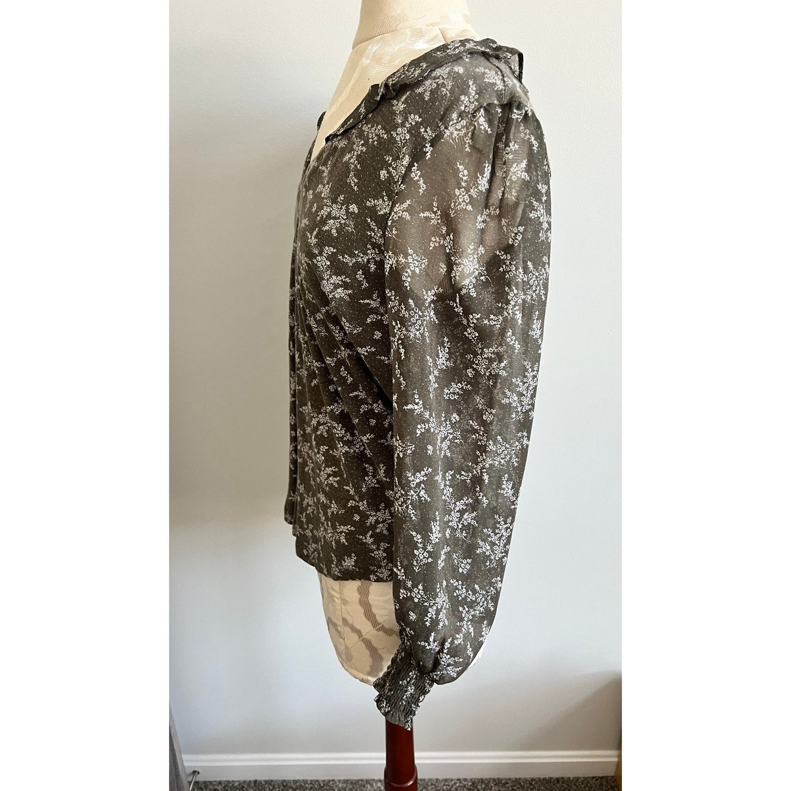 Lucky Brand Lucky Brand Women's Green Long Sleeve Floral Blouse Medium Size M / US 6-8 / IT 42-44 - 3 Thumbnail