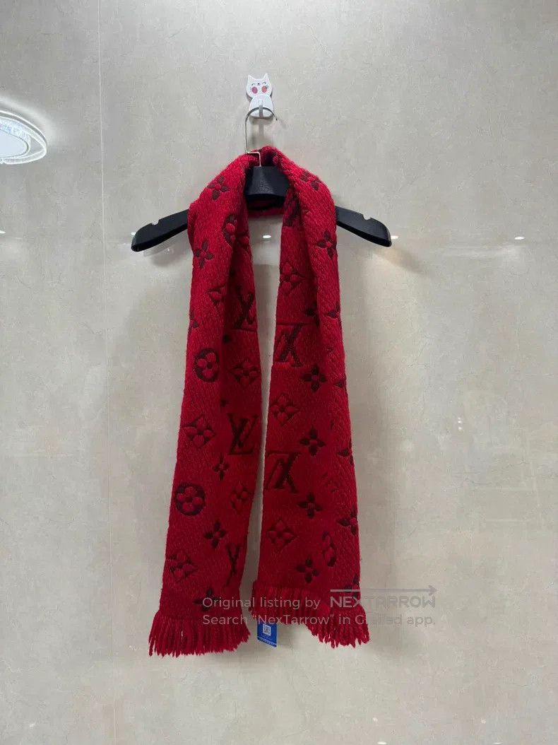 Louis Vuitton Louis Vuitton Red double-sided full-print scarf Size ONE SIZE - 1 Thumbnail