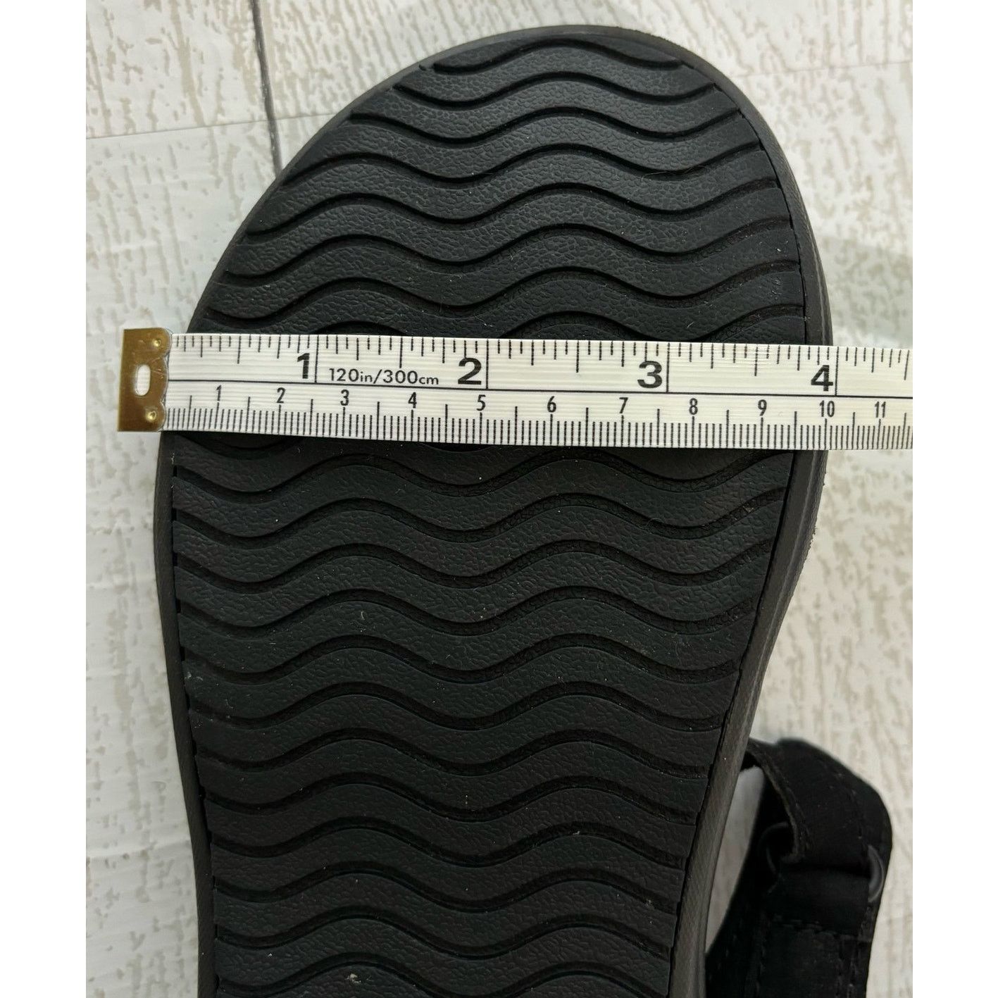 Columbia Columbia Black Suede Strap Sandals Size 6 Size US 6 / IT 36 - 6 Thumbnail