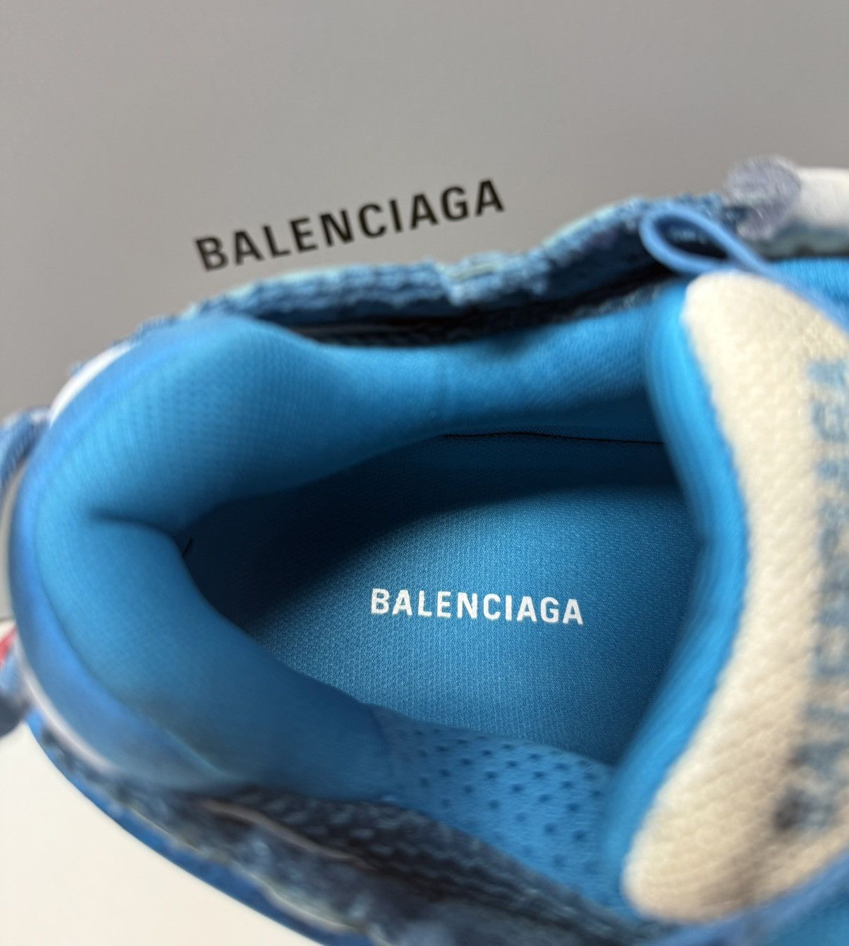 Balenciaga Balenciaga Marathon Runner Sneaker Blue Unreleased Demna Size US 8 / EU 41 - 8 Thumbnail