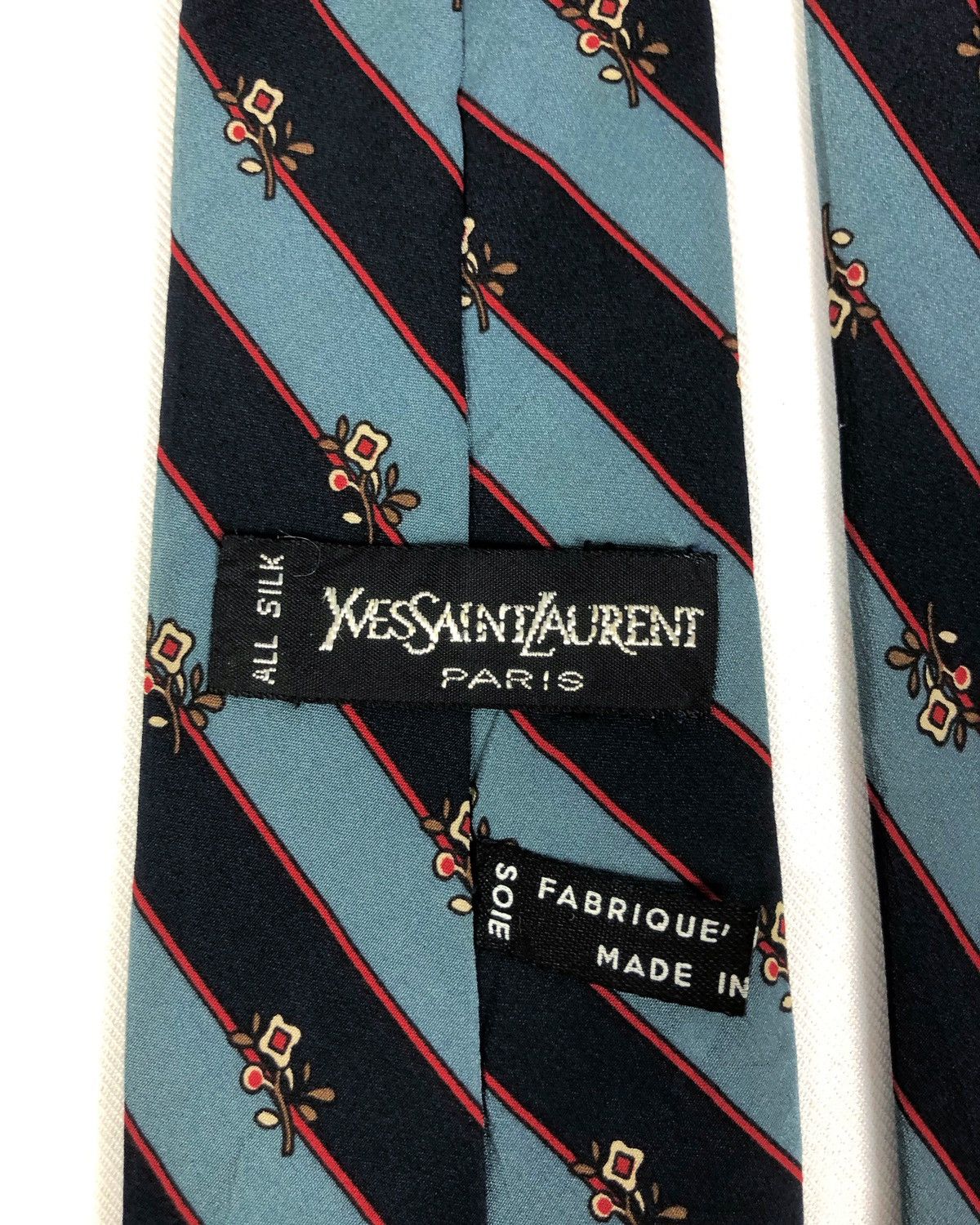 Yves Saint Laurent Rare Vintage Yves Saint Laurent YSL Silk Tie Made in Italy Size ONE SIZE - 7 Thumbnail