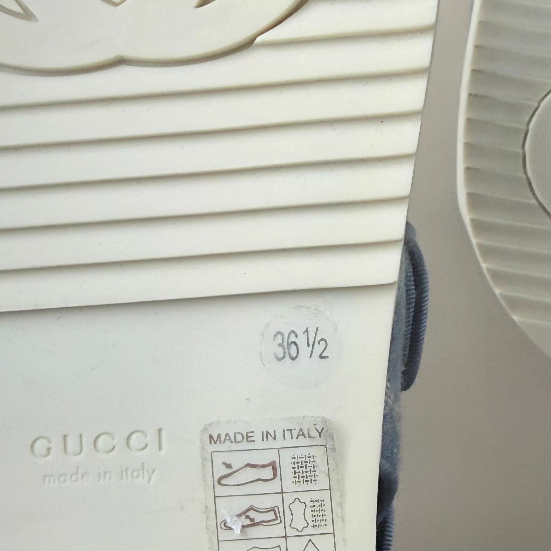Gucci Gucci Denim All Over Print Double C Sandals 36.5 Size US 6 / IT 36 - 7 Thumbnail
