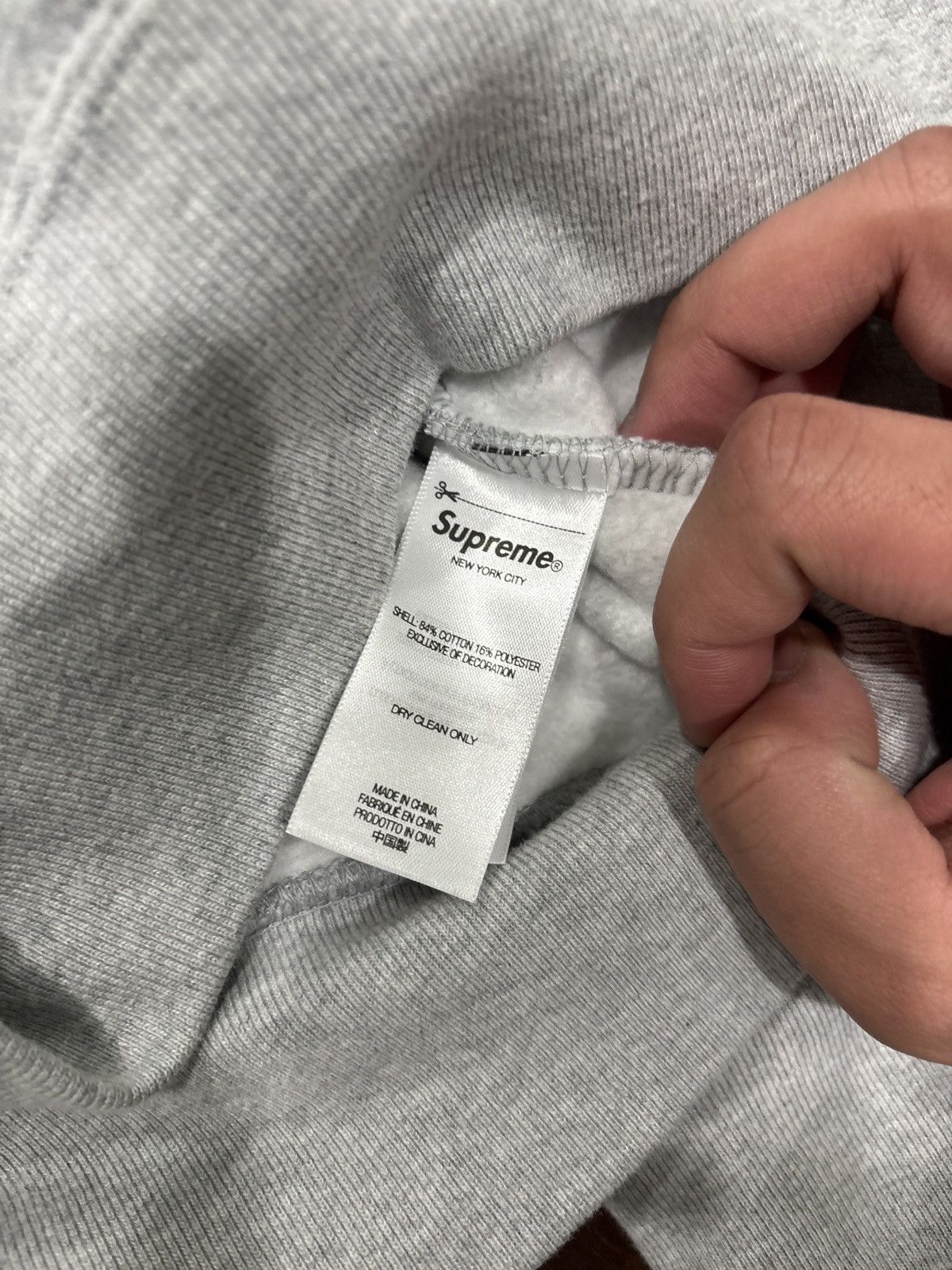 Supreme BRAND NEW Supreme Crest Zip Up Hoodie Size XL Size US XL / EU 56 / 4 - 9 Thumbnail