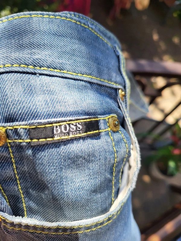 Hugo Boss Hugo Boss light blue denim jeans 32x32 Size US 32 / EU 48 - 6 Thumbnail