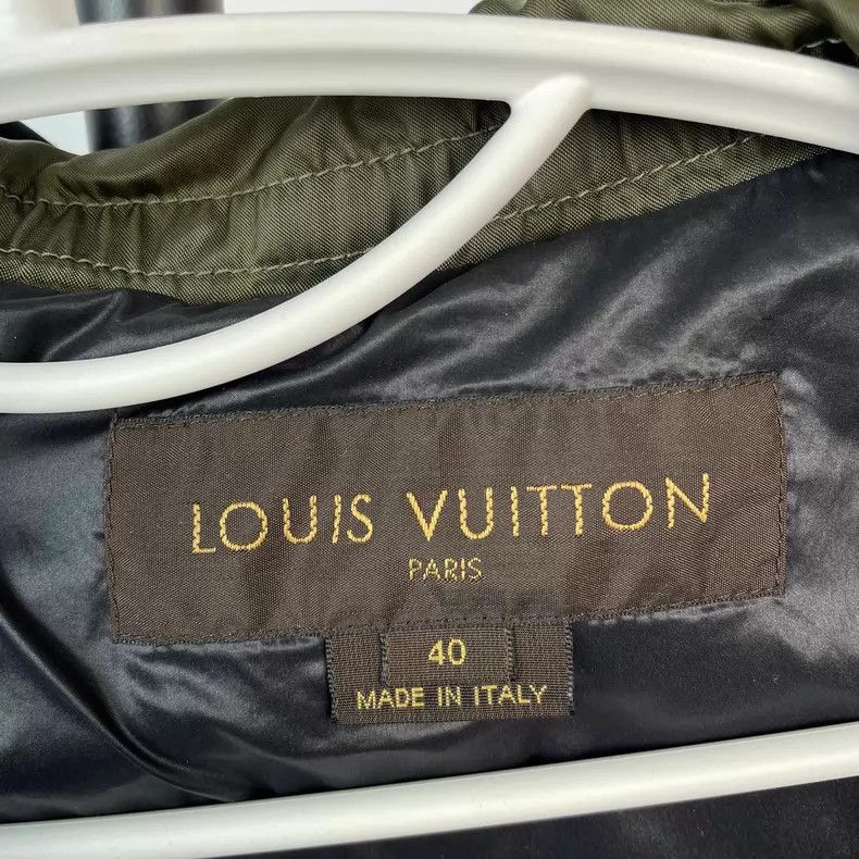 Louis Vuitton Louis Vuitton Dark green cotton assault jacket Size S / US 4 / IT 40 - 6 Thumbnail