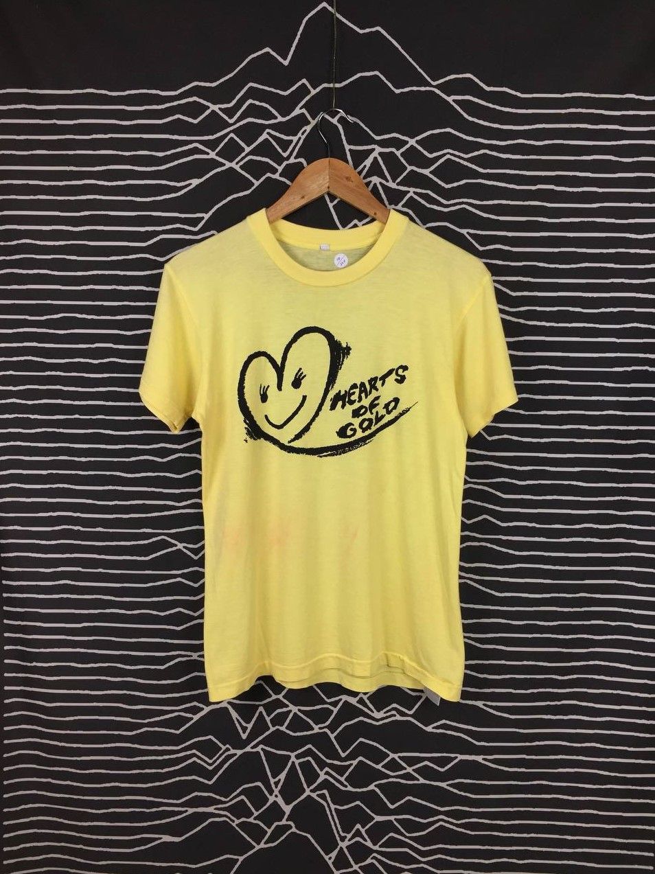 Vintage Vtg Hearts Of Gold Single Stitch Paper Thin Tee Size US S / EU 44-46 / 1 - 1 Thumbnail