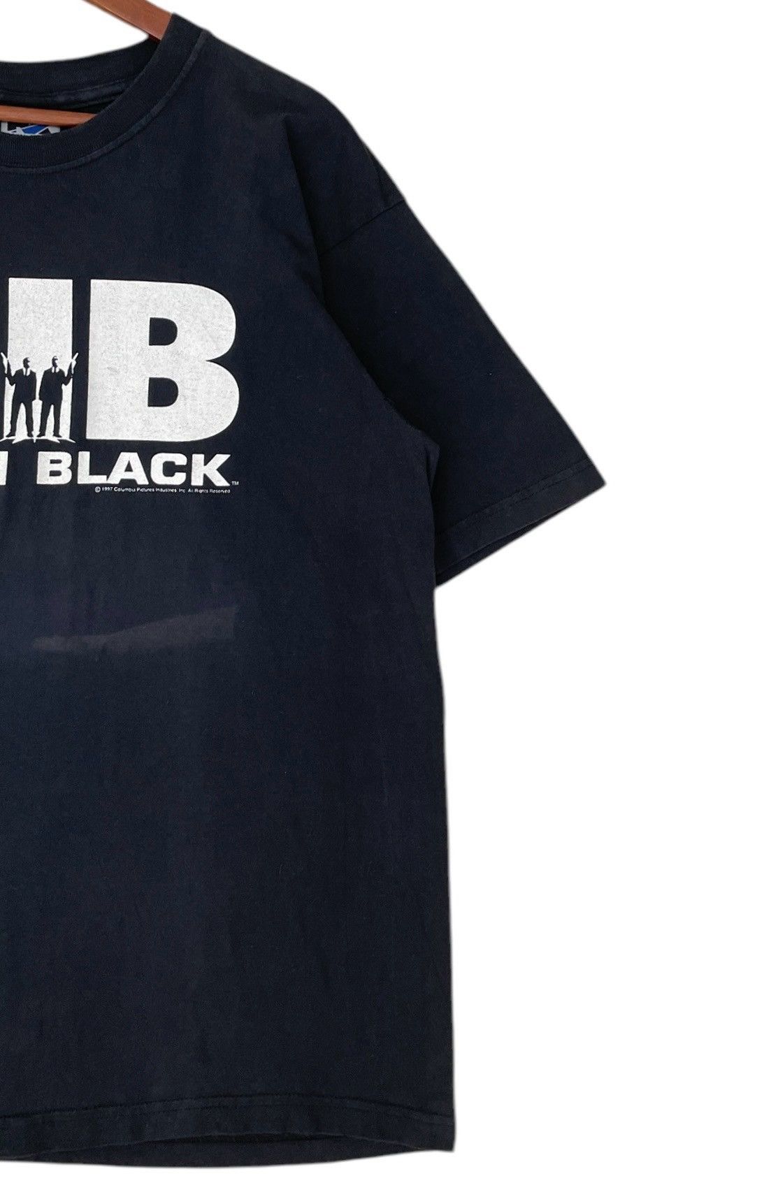 Vintage Vintage Movie Men In Black T-shirt 1997s Size US L / EU 52-54 / 3 - 6 Thumbnail