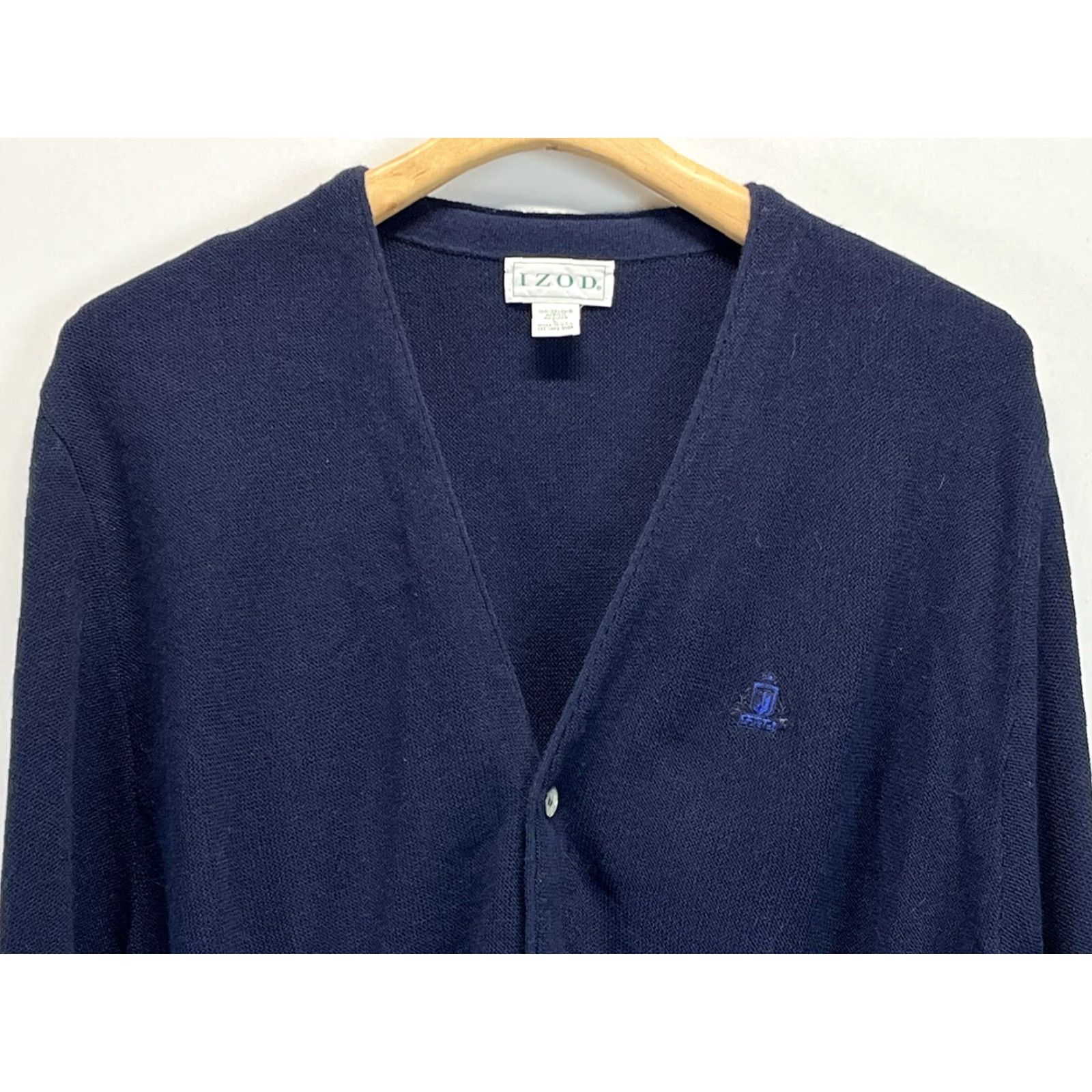 Izod Vintage Izod Cardigan Sweater Sz Large GUC Navy Grandpa Crest Made USA Size US L / EU 52-54 / 3 - 2 Thumbnail