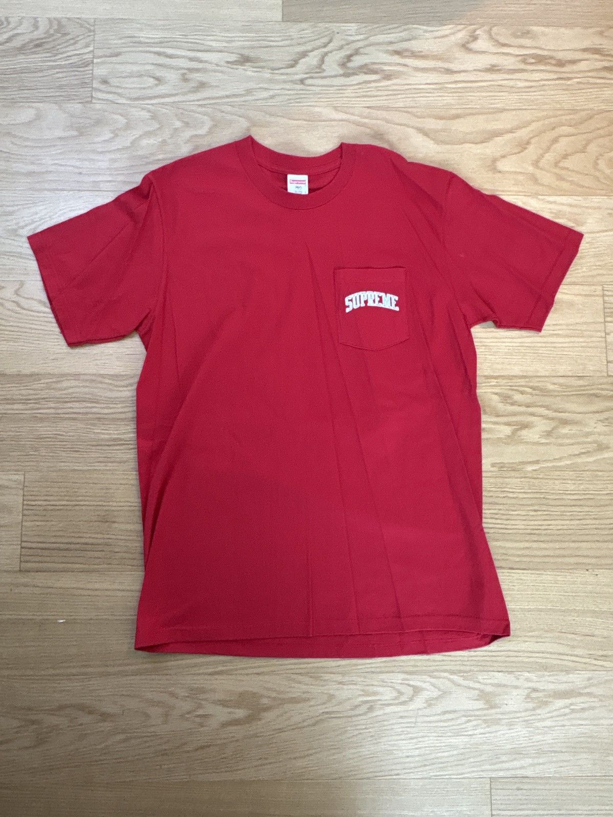 Supreme Supreme T-shirt Size US L / EU 52-54 / 3 - 1 Thumbnail