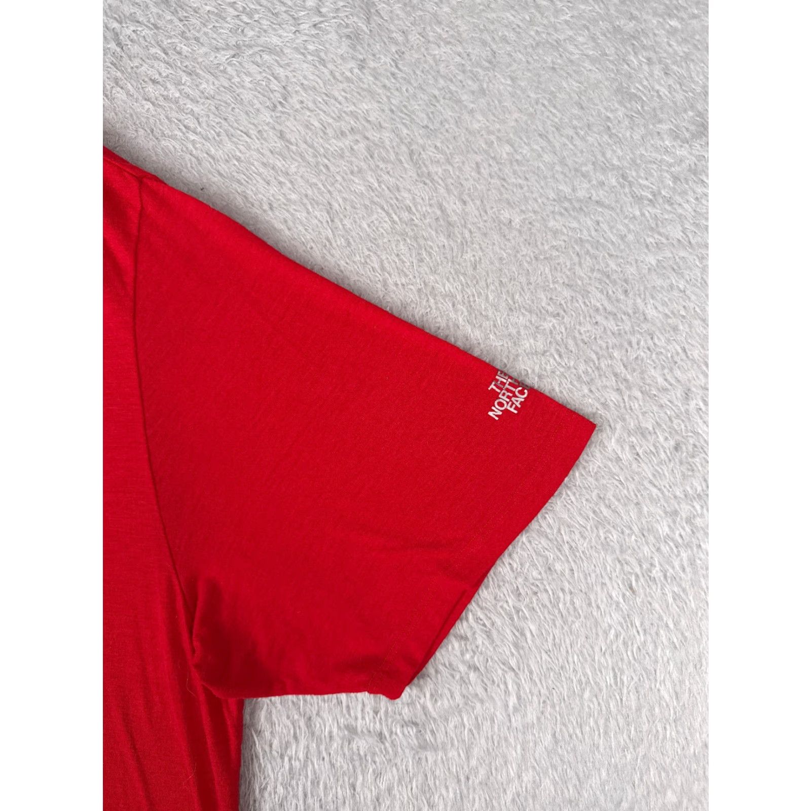 The North Face The North Face Shirt Men M Red Vaporwick Polyester Short Sleeve Crew Size US M / EU 48-50 / 2 - 2 Thumbnail