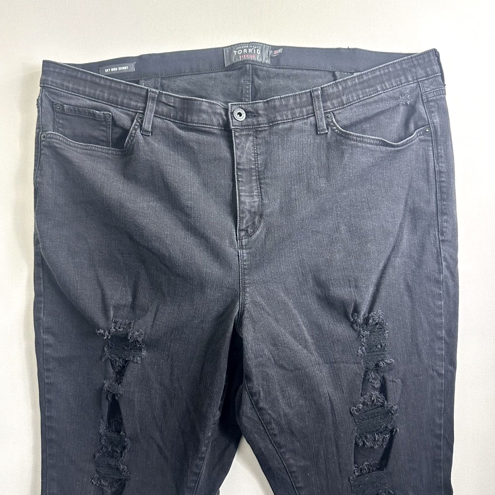 Torrid Torrid Jeans Skinny Black Stretch 26R 26.5" Inseam 5-Pocket High Rise Women Plus Size Regular Vintage: No Size 26" / US 2 / IT 38 - 3 Thumbnail
