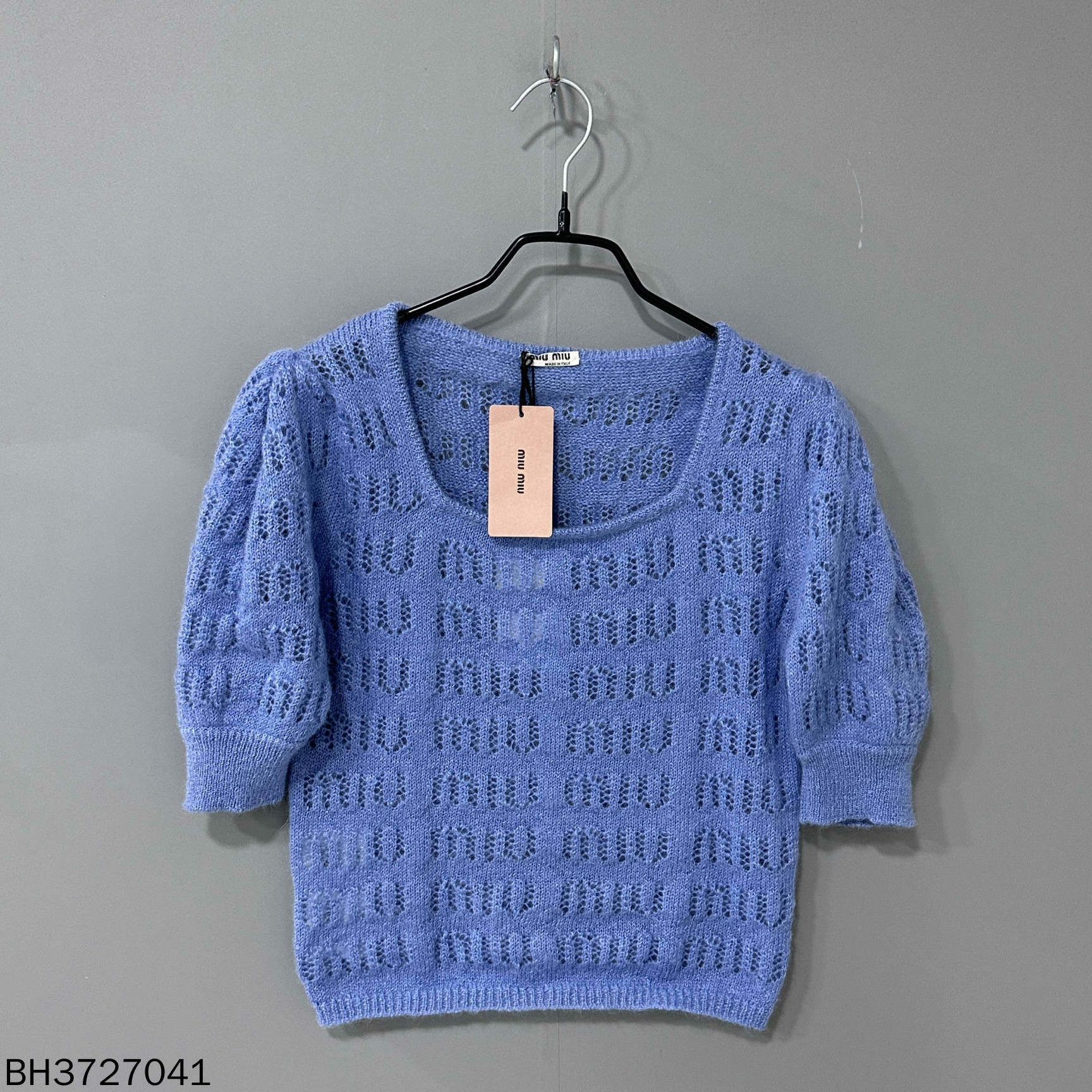 Miu Miu Miu Miu Retro Sweater S Women Size S / US 4 / IT 40 - 1 Thumbnail