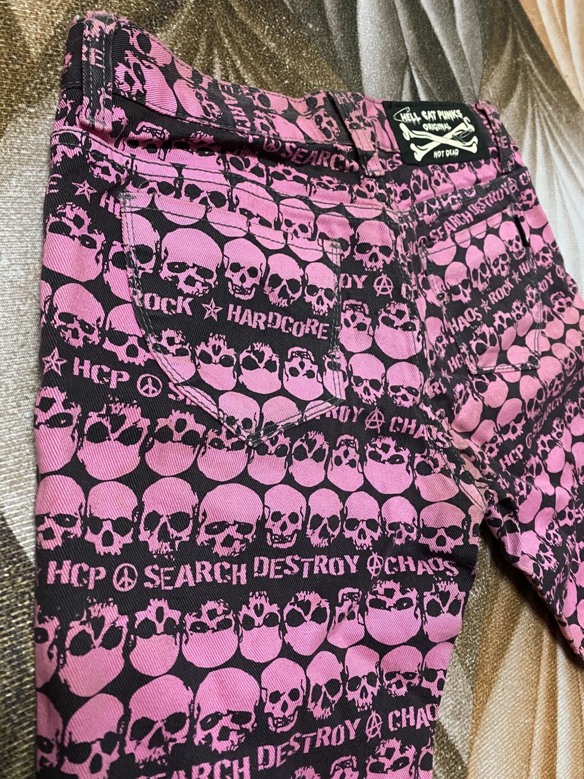 Japanese Brand Overprint Skull Design of Hell Cat Punks Original Jeans Size 28" / US 6 / IT 42 - 16 Thumbnail