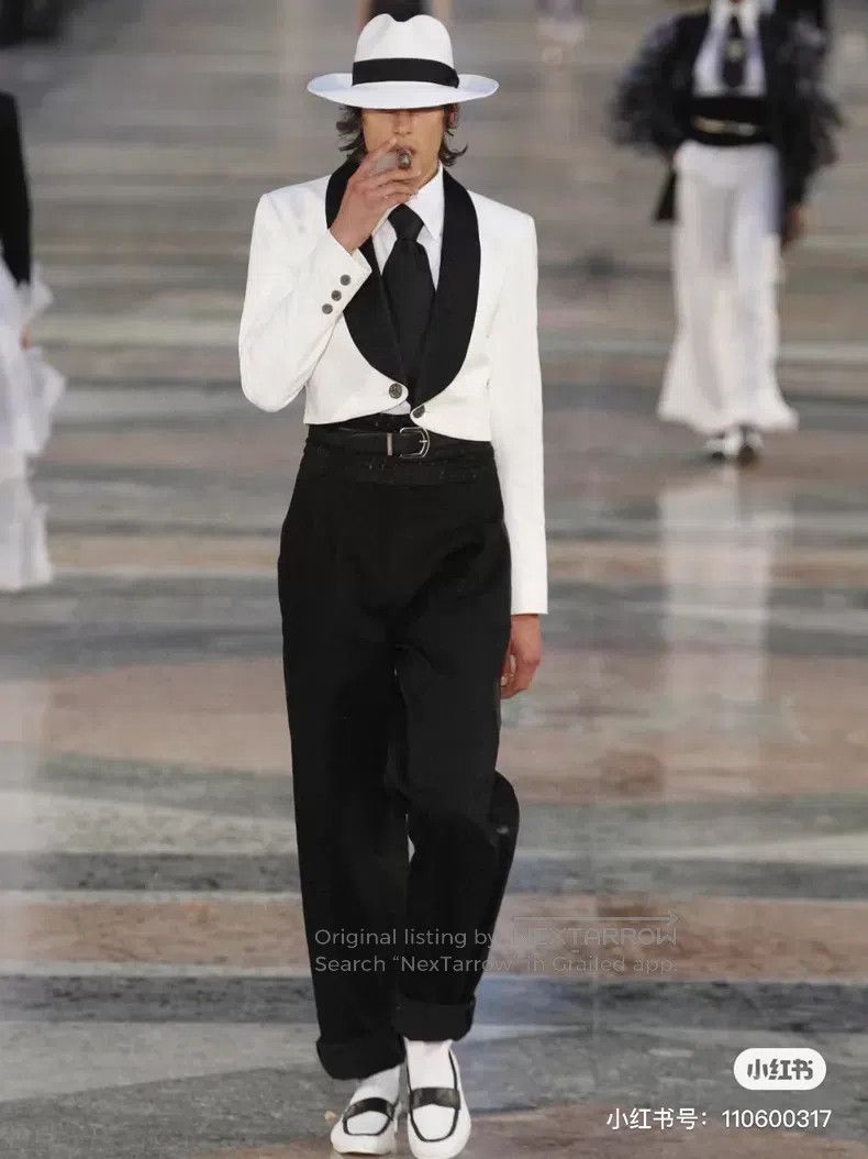 Chanel Chanel Black and white lapel coat Size S / US 4 / IT 40 - 8 Thumbnail