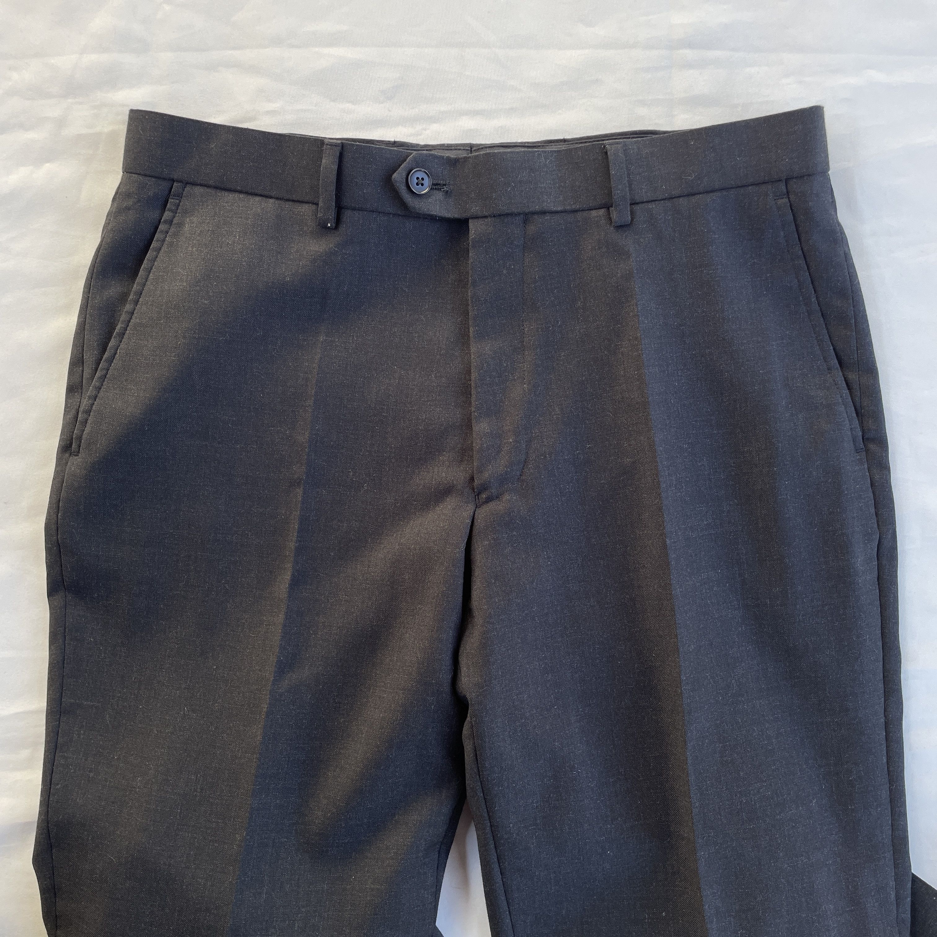 Charles Tyrwhitt Charles Tyrwhitt Solid Charcoal Gray Wool Suit Size 42R - 8 Thumbnail