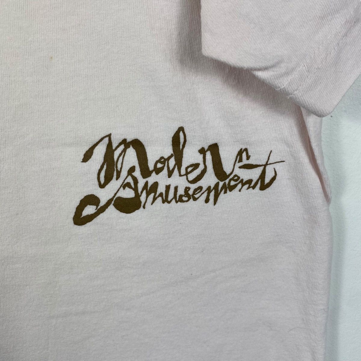Modern Amusement Vintage 00's MODERN AMUSEMENT Graphic Tee Shirt Medium Size Size US M / EU 48-50 / 2 - 6 Thumbnail