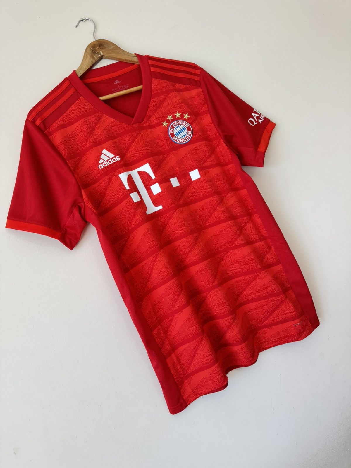 Adidas Bayern Munich 2019-2020 Home Soccer Jersey Football Shirt Size US L / EU 52-54 / 3 - 4 Thumbnail