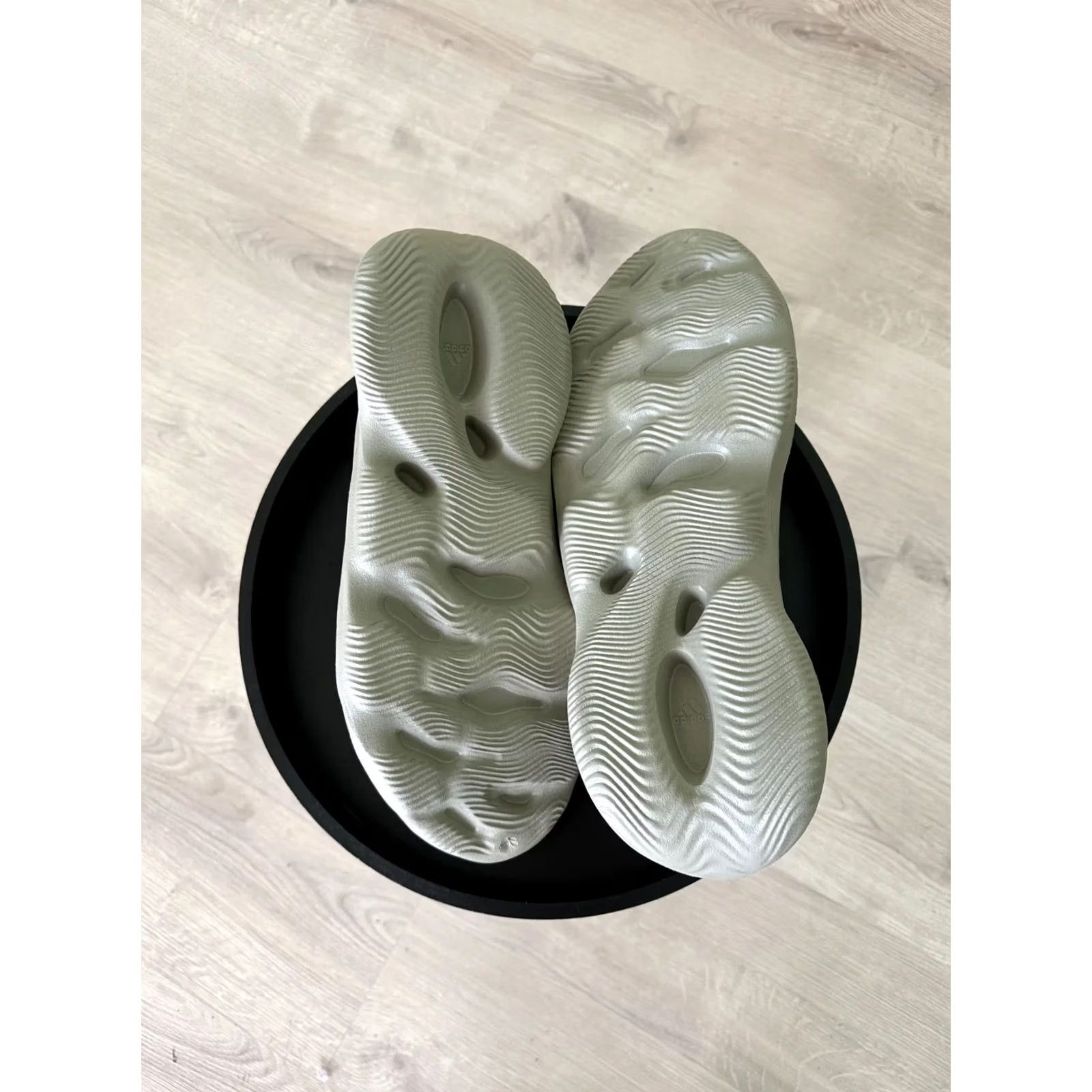 Adidas ADIDAS Yeezy Foam Runner RNR Stone Salt GV6840 14 US 14, UK 14, EUR 50, Beige Men Sneaker Athletic 325 mm 50 Mens Size US 14 / EU 47 - 3 Thumbnail