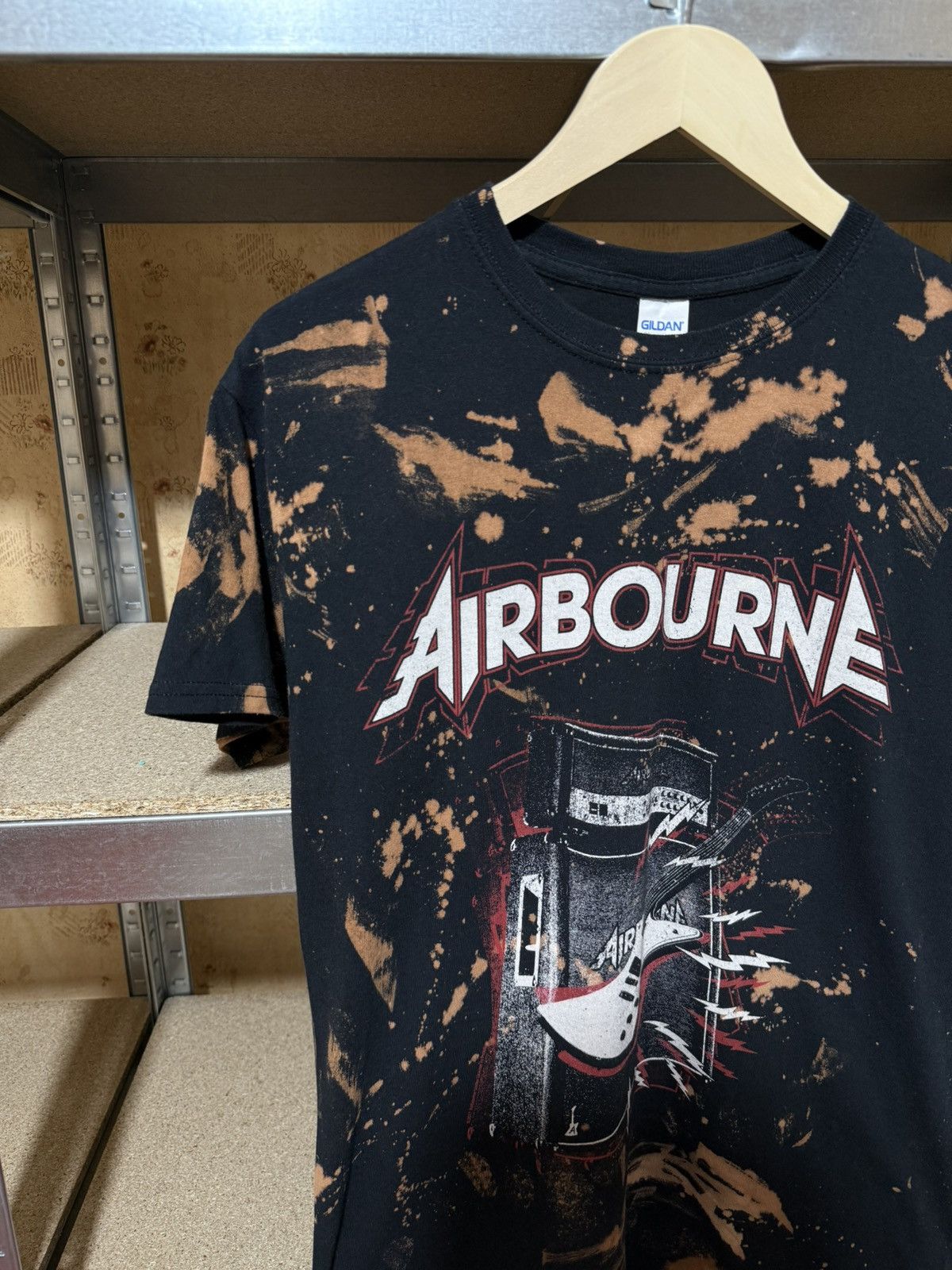 Band Tees × Vintage Vintage 2016 Airbourne Breakin' Outta Hell Rock Band T-Shirt Size US M / EU 48-50 / 2 - 3 Thumbnail
