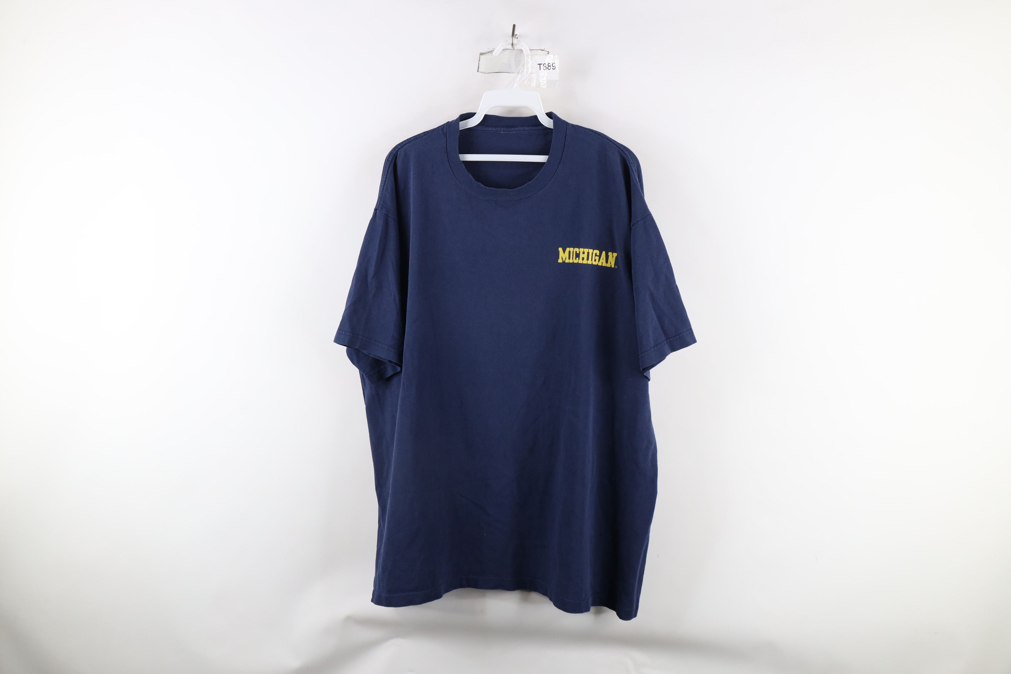 Vintage Vintage 90s Spell Out University of Michigan T-Shirt Blue Size US XXL / EU 58 / 5 - 1 Thumbnail