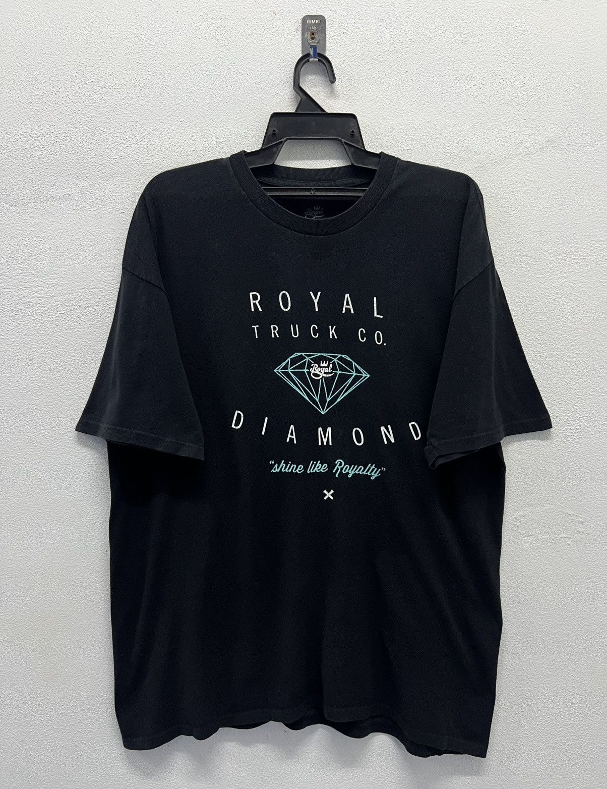 Vintage VINTAGE ROYAL TRUCK CO. DIAMOND “SHINE LIKE ROYALTY” SHIRT Size US XL / EU 56 / 4 - 1 Thumbnail