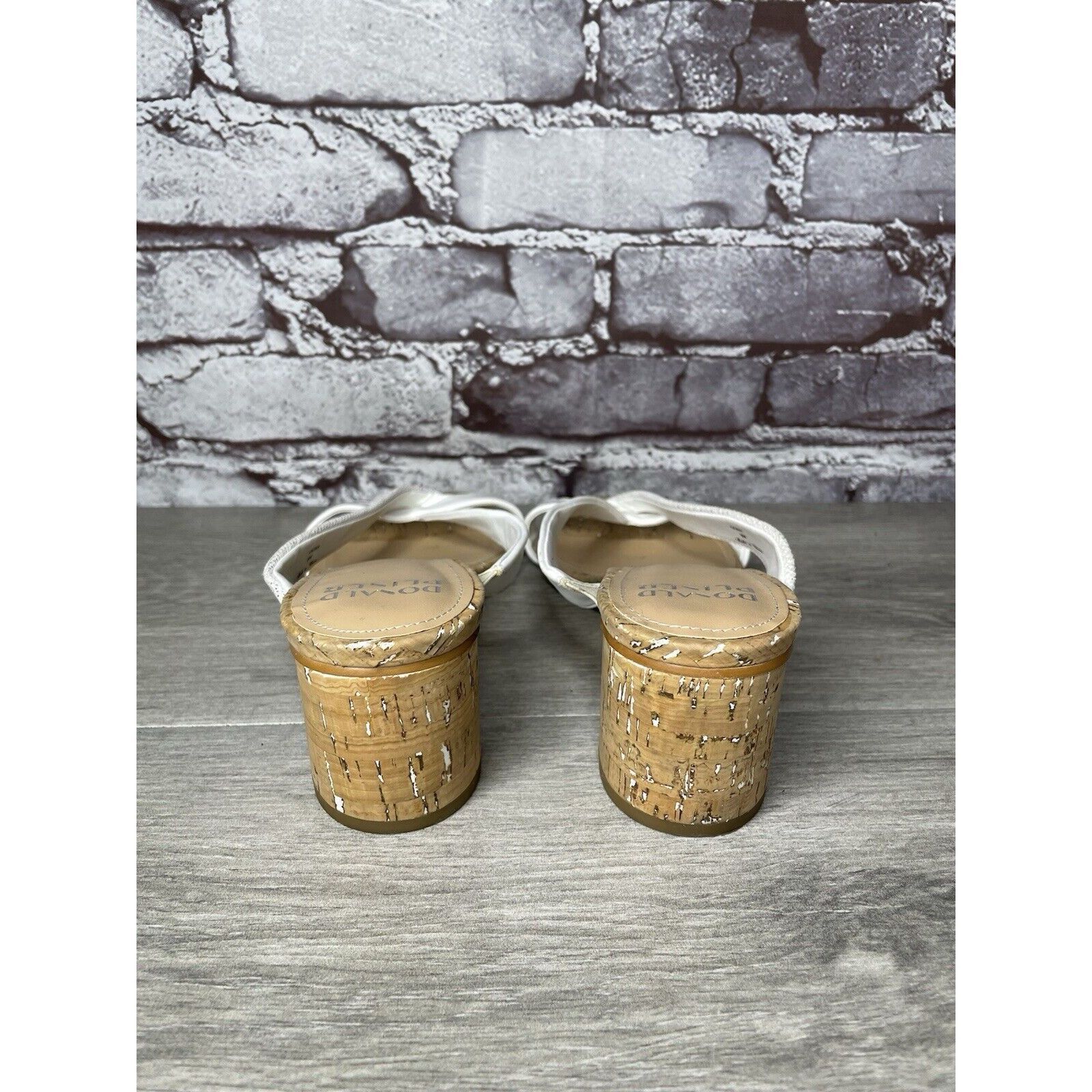 Donald Pliner Donald Pliner OONA White Leather Open Toe Cork Heel Sandals Size US 8 / IT 38 - 4 Thumbnail