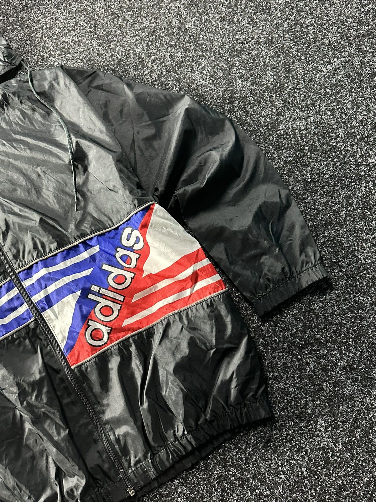 Adidas × Vintage 🚨 RARE ADIDAS 90S vintage windbreaker BIG LOGO Y2K hood Size US M / EU 48-50 / 2 - 3 Thumbnail