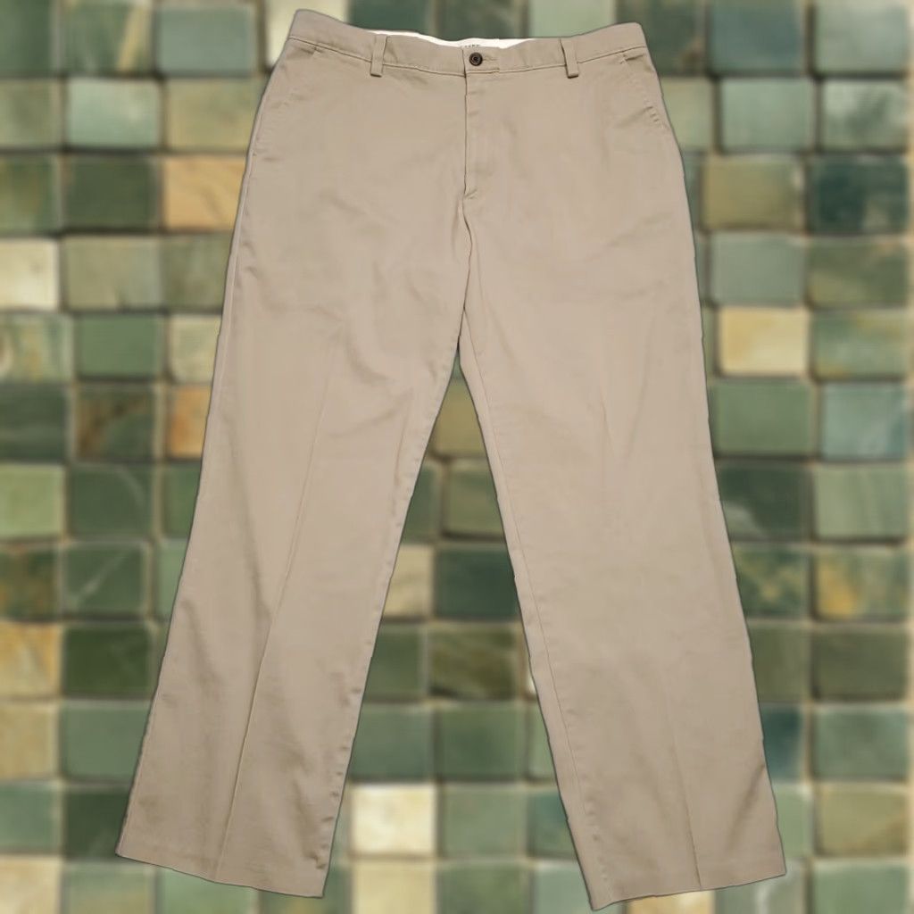 Dockers Dockers Pants Mens 36x32 Beige Khaki Chino Flat Front Classic Fit Casual Twill Pants Men Beige Chino Flat Front Classic Casual Dockers Mens 36x32 Size US 36 / EU 52 - 1 Thumbnail
