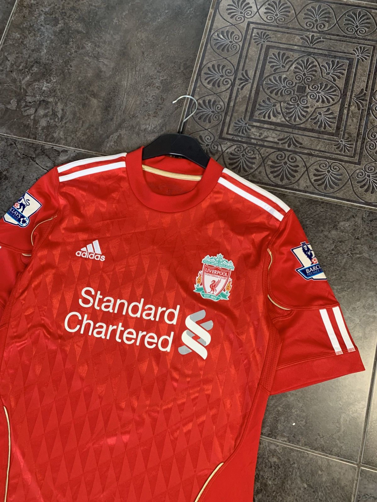 Adidas Gerrard Vintage Liverpool Jersey Size US S / EU 44-46 / 1 - 2 Thumbnail