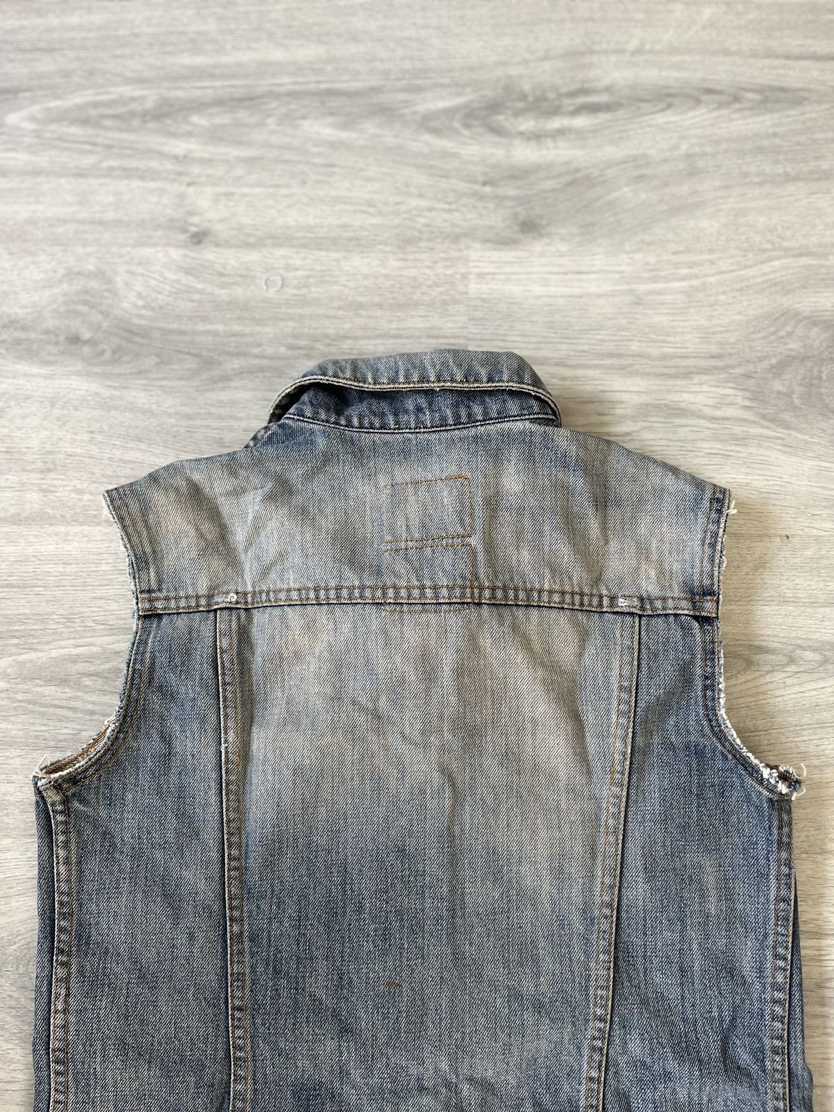Helmut Lang 2002 Vintage Sanded Sleeveless Denim Trucker Jacket Archive Size M / US 6-8 / IT 42-44 - 6 Thumbnail