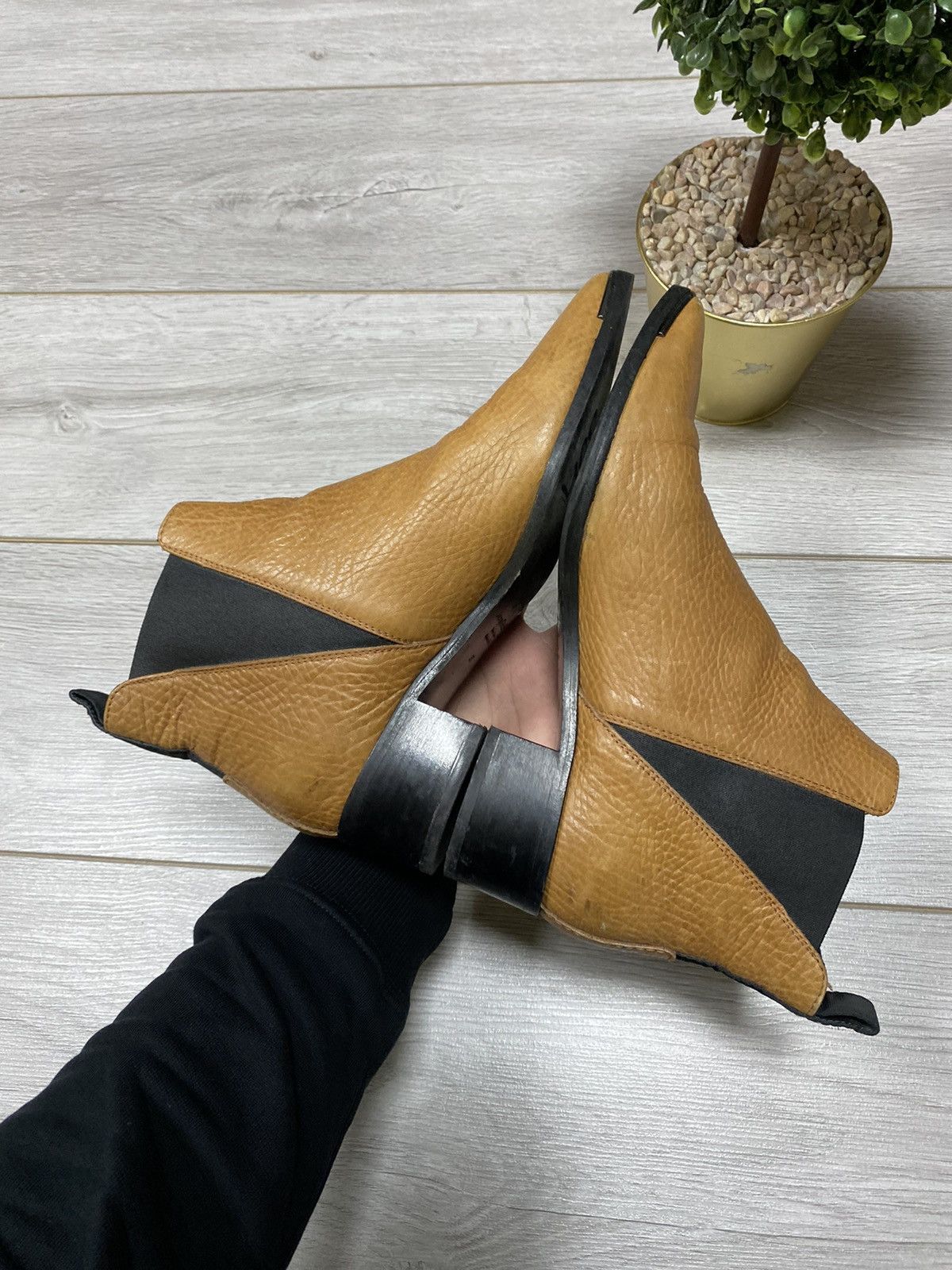 Acne Studios Acne Studios Chelsea Vero Cuolo leather boots heels Size US 7 / IT 37 - 7 Thumbnail