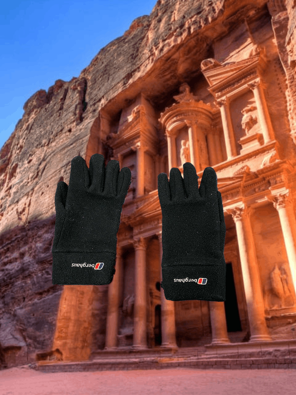 Berghaus Vintage black gloves Berghaus logo Streetwear Y2K Size ONE SIZE - 1 Thumbnail