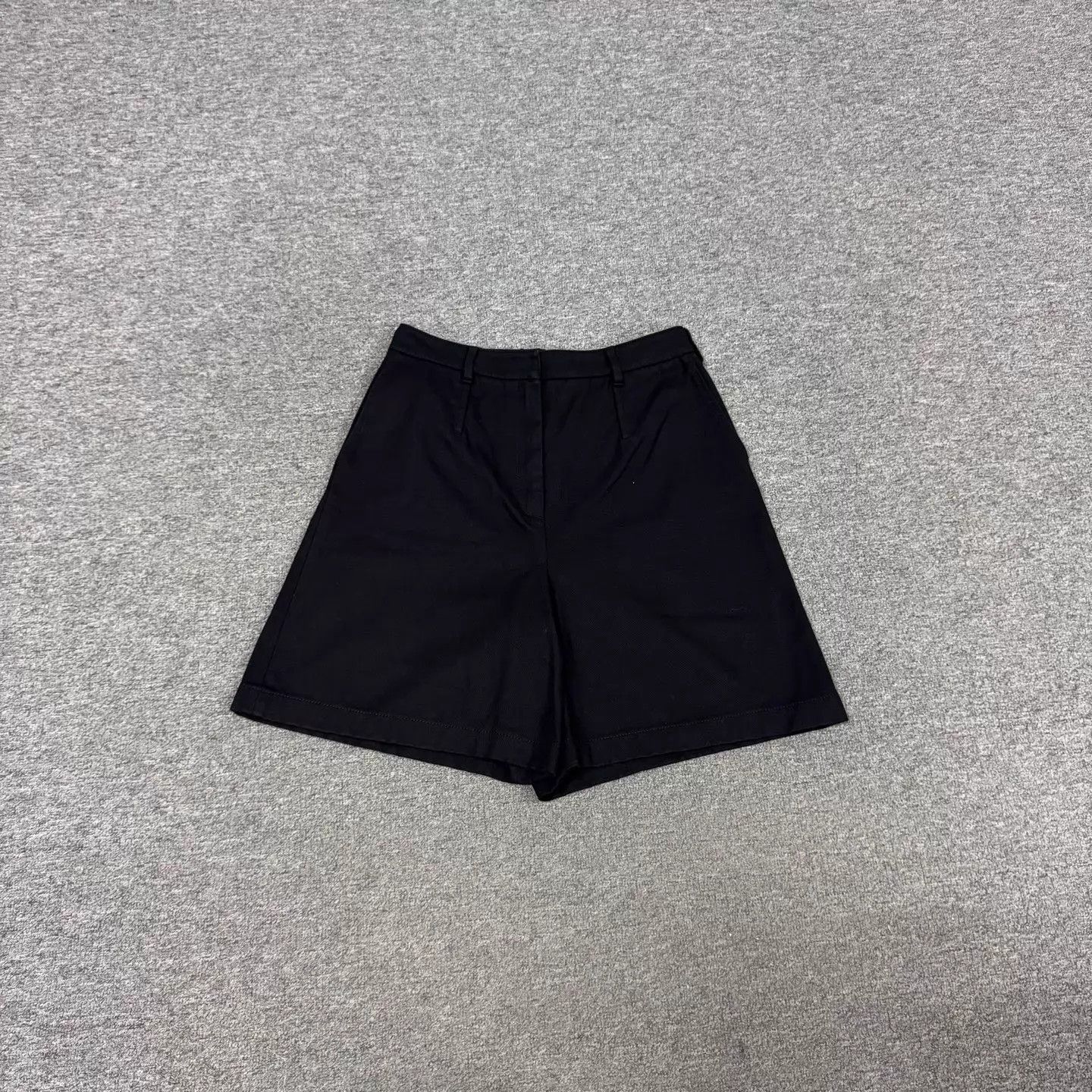 Prada Prada Triangle Logo High-Waisted Drawstring Tailored Shorts Size 28" / US 6 / IT 42 - 2 Thumbnail