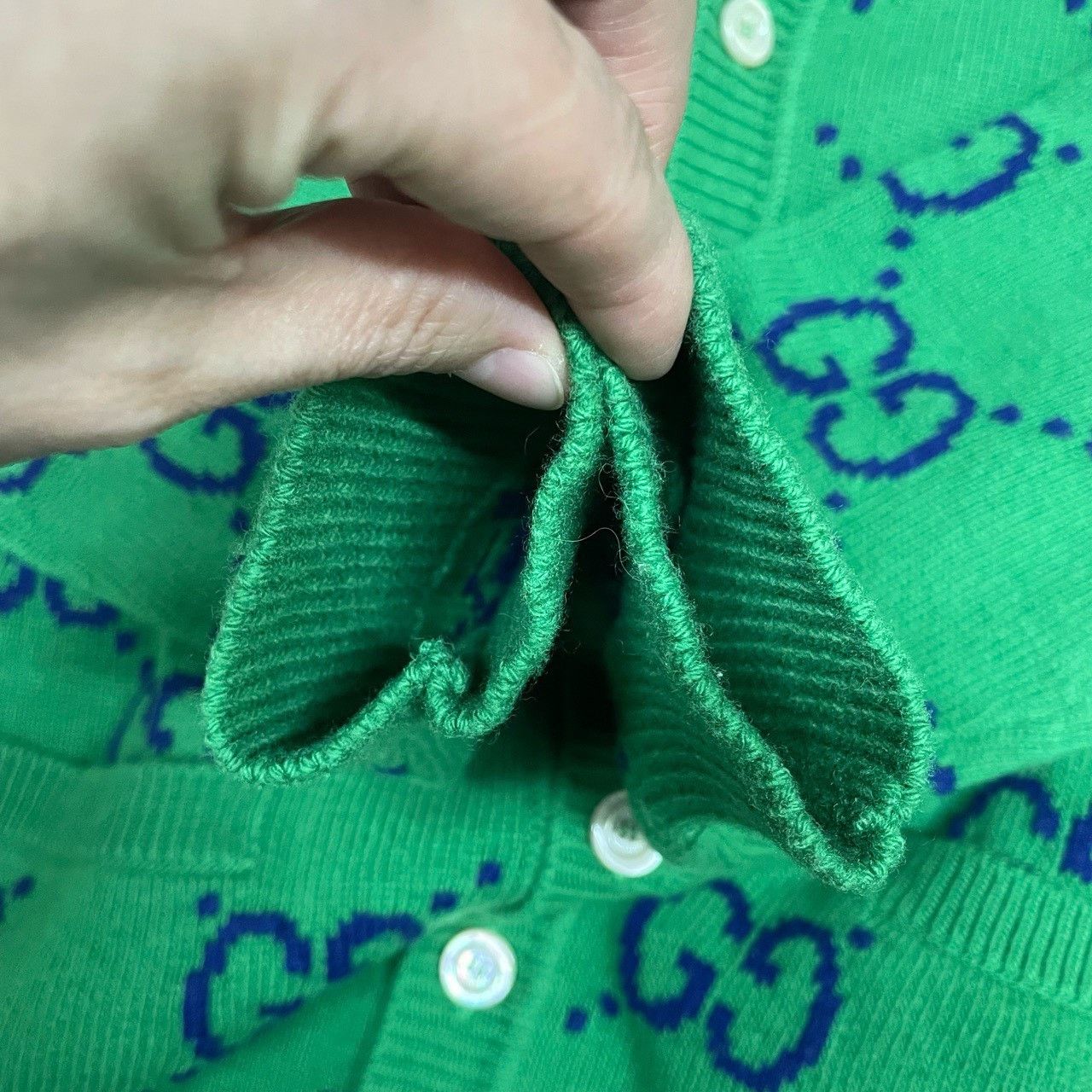 Gucci Gucci Green full-print cardigan sweater 2501-Nextarrow Size US M / EU 48-50 / 2 - 4 Thumbnail